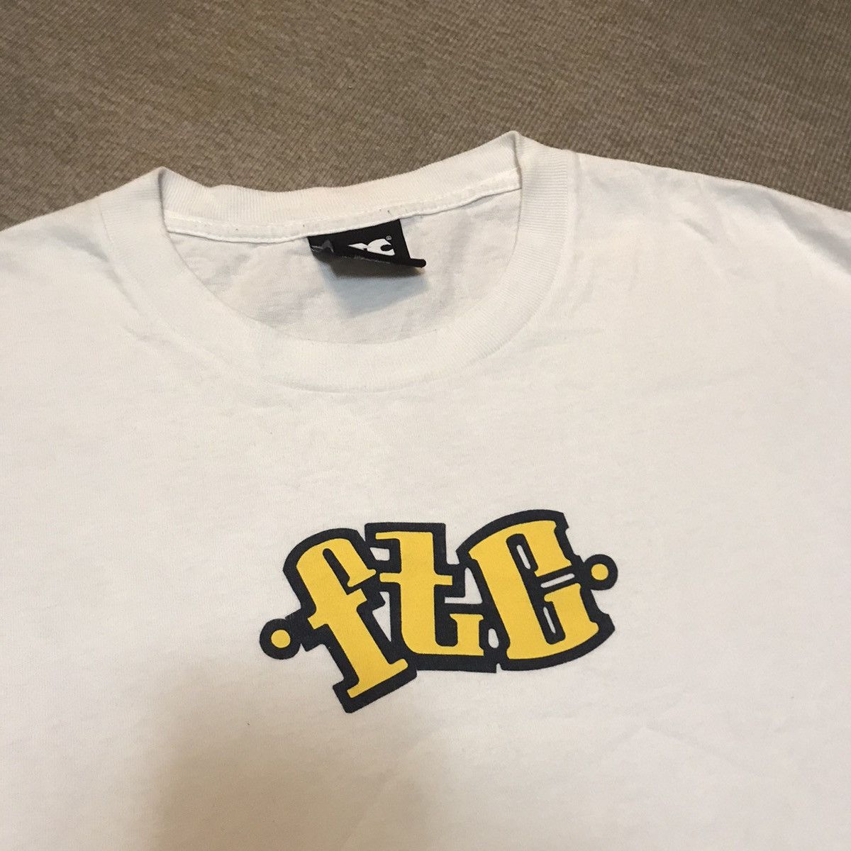 FTC × Vintage VINTAGE FTC SKATEBOARD CENTER RARE TEE Size US L / EU 52-54 / 3 - 2 Thumbnail
