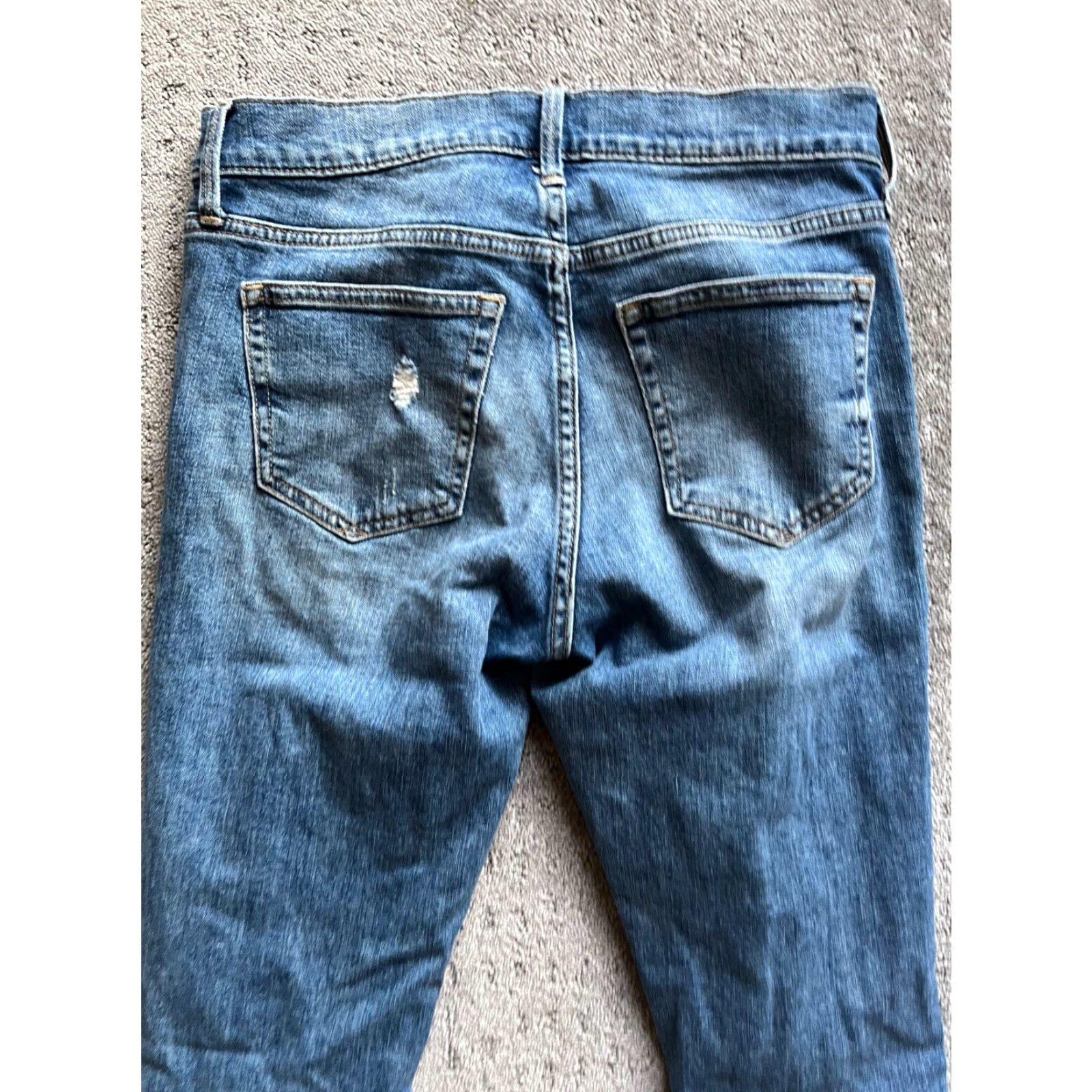 Gap Gap Jeans 1969 Womens Mid Rise Straight Distressed Stone Wash Blue Denim Size 26" / US 2 / IT 38 - 4 Thumbnail