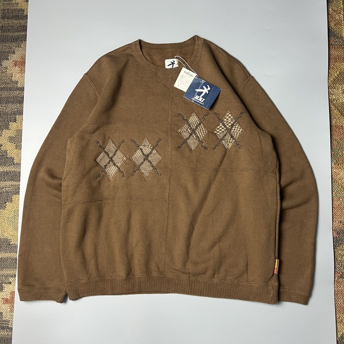 Japanese Brand Vintage Hai Sporting Gear Deadstock Brown Patches Sweatshirt Size US M / EU 48-50 / 2 - 1 Thumbnail