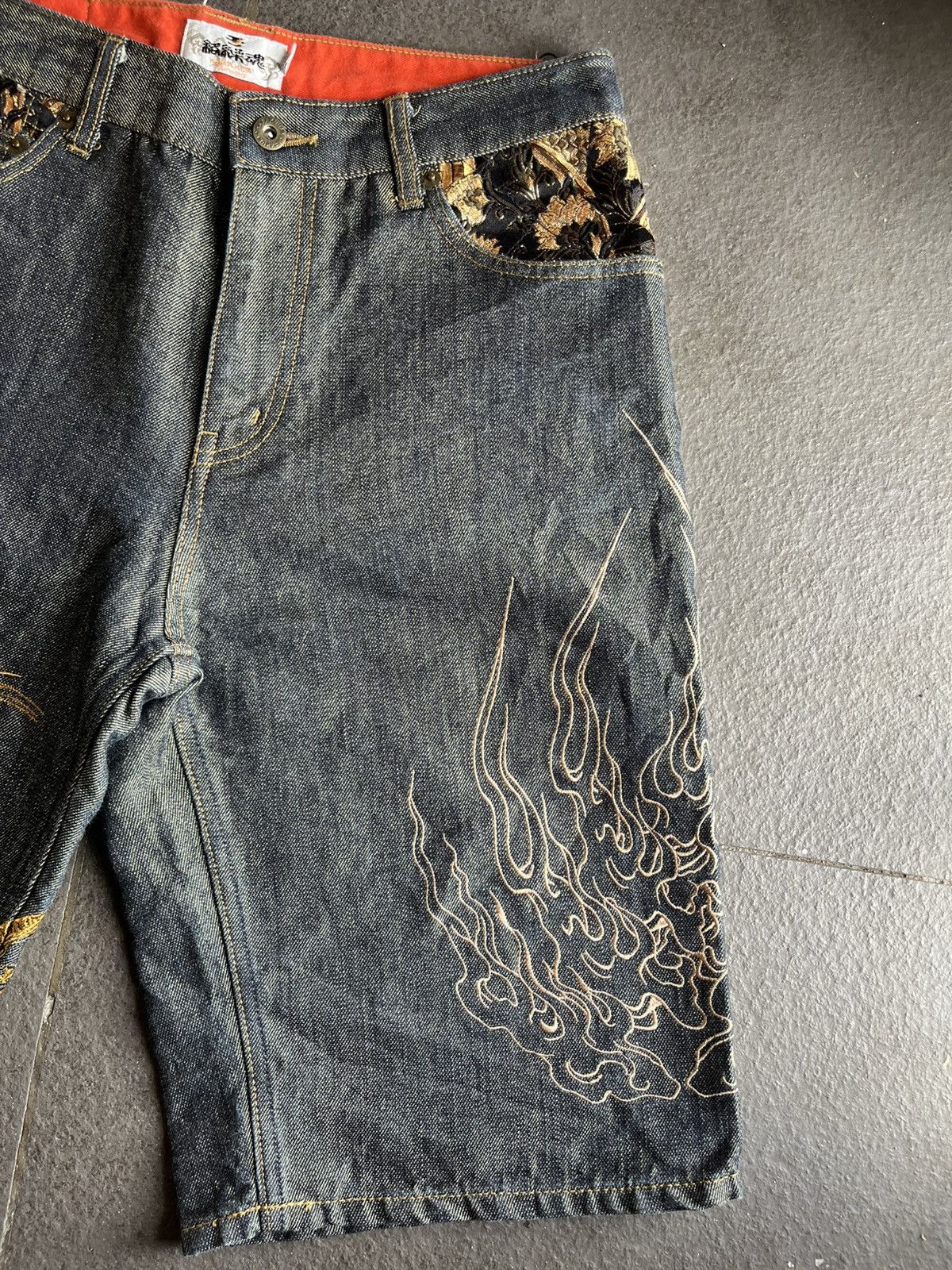 Karakuri Tamashii Dragon and Fire Embroidery Jorts Denim Japanese Size US 32 / EU 48 - 3 Thumbnail