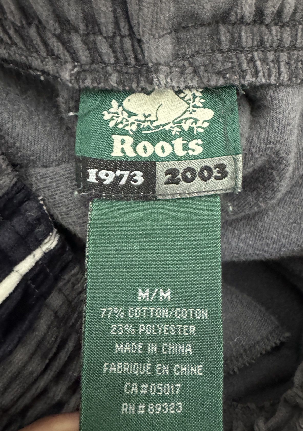 Roots Roots Vintage 2003 Velour Pants 30th Anniversary Size Medium Size US 30 / EU 46 - 7 Thumbnail
