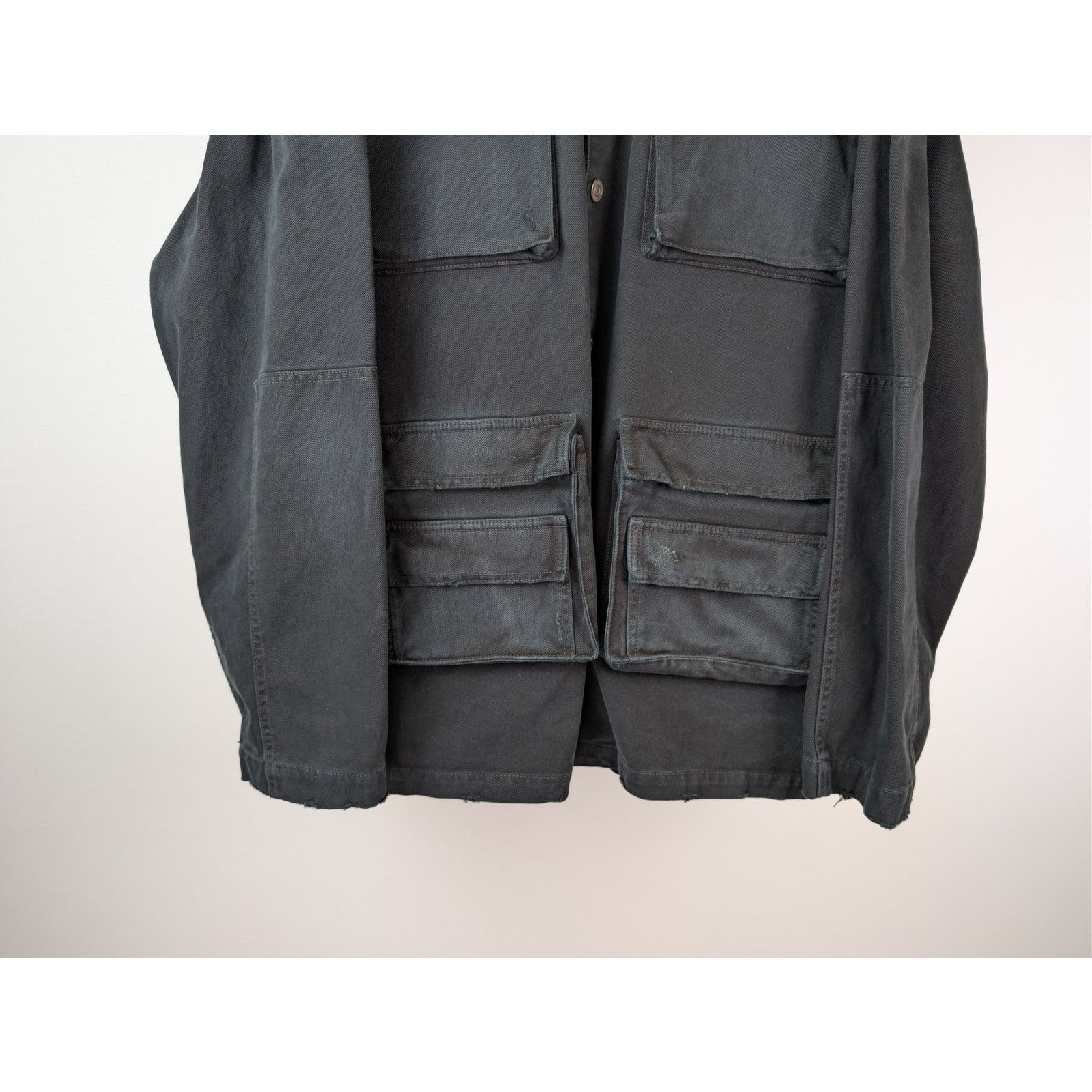 Balenciaga o1rshd1 Left-Hand Denim Cargo Shirt in Sunbleached Black Size US M / EU 48-50 / 2 - 4 Thumbnail