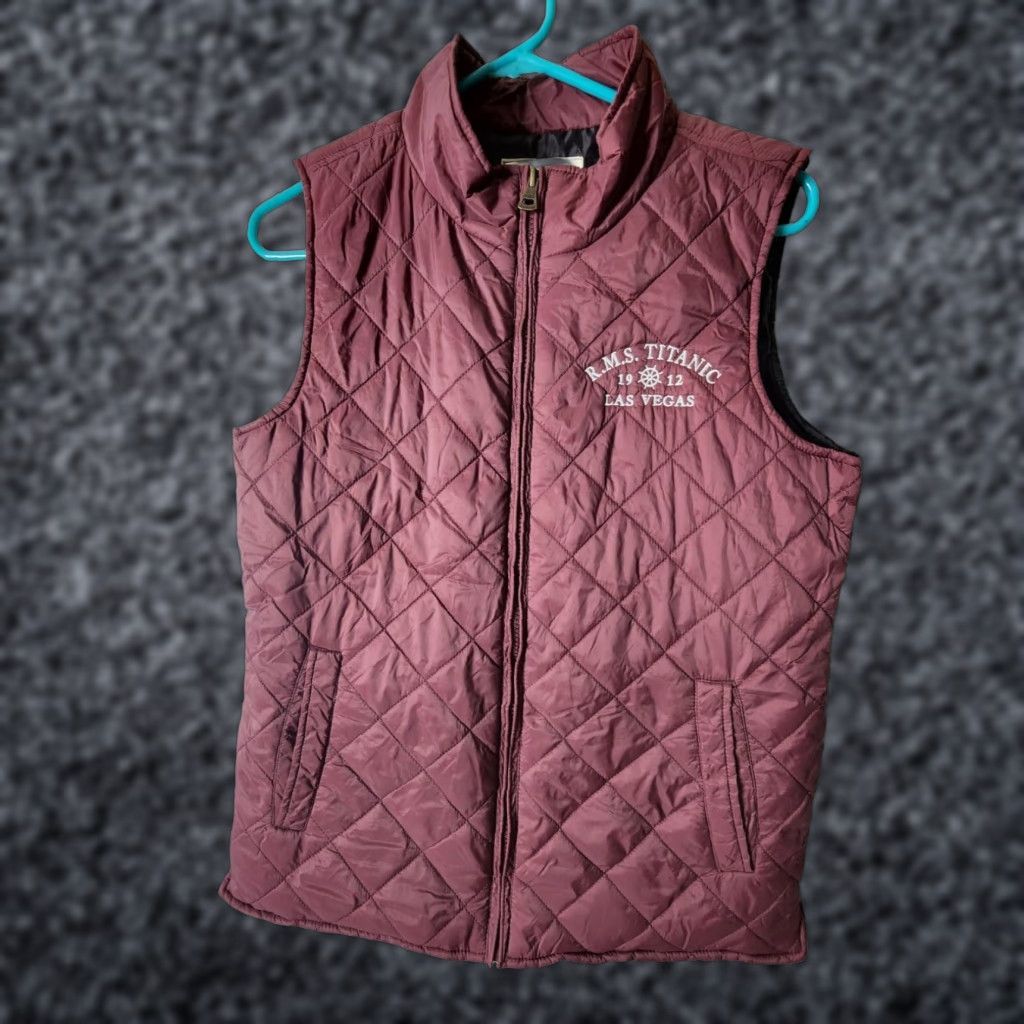 Weatherproof VINTAGE Weatherproof Titanic Exhibition Vest Womens Medium Red Size M / US 6-8 / IT 42-44 - 1 Thumbnail