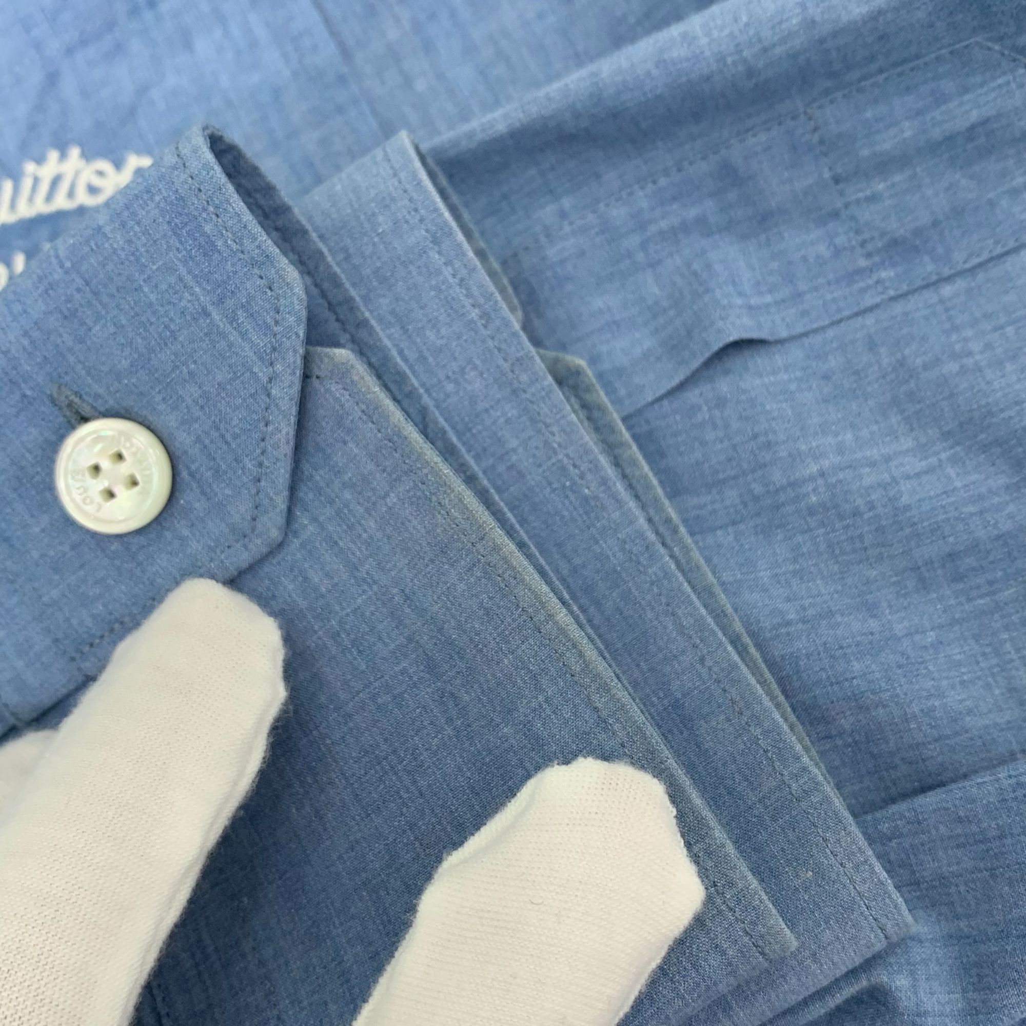 Louis Vuitton Louis Vuitton Blue Logo Cotton Long-Sleeve Shirt (Size M) Size US M / EU 48-50 / 2 - 3 Thumbnail