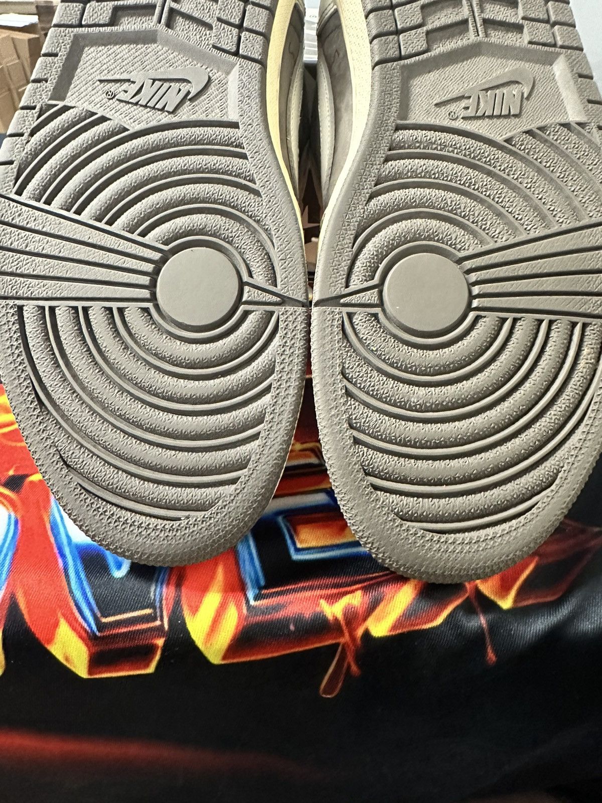 Nike × Travis Scott Travis scott low reverse mocha Size US 10.5 / EU 43-44 - 11 Thumbnail