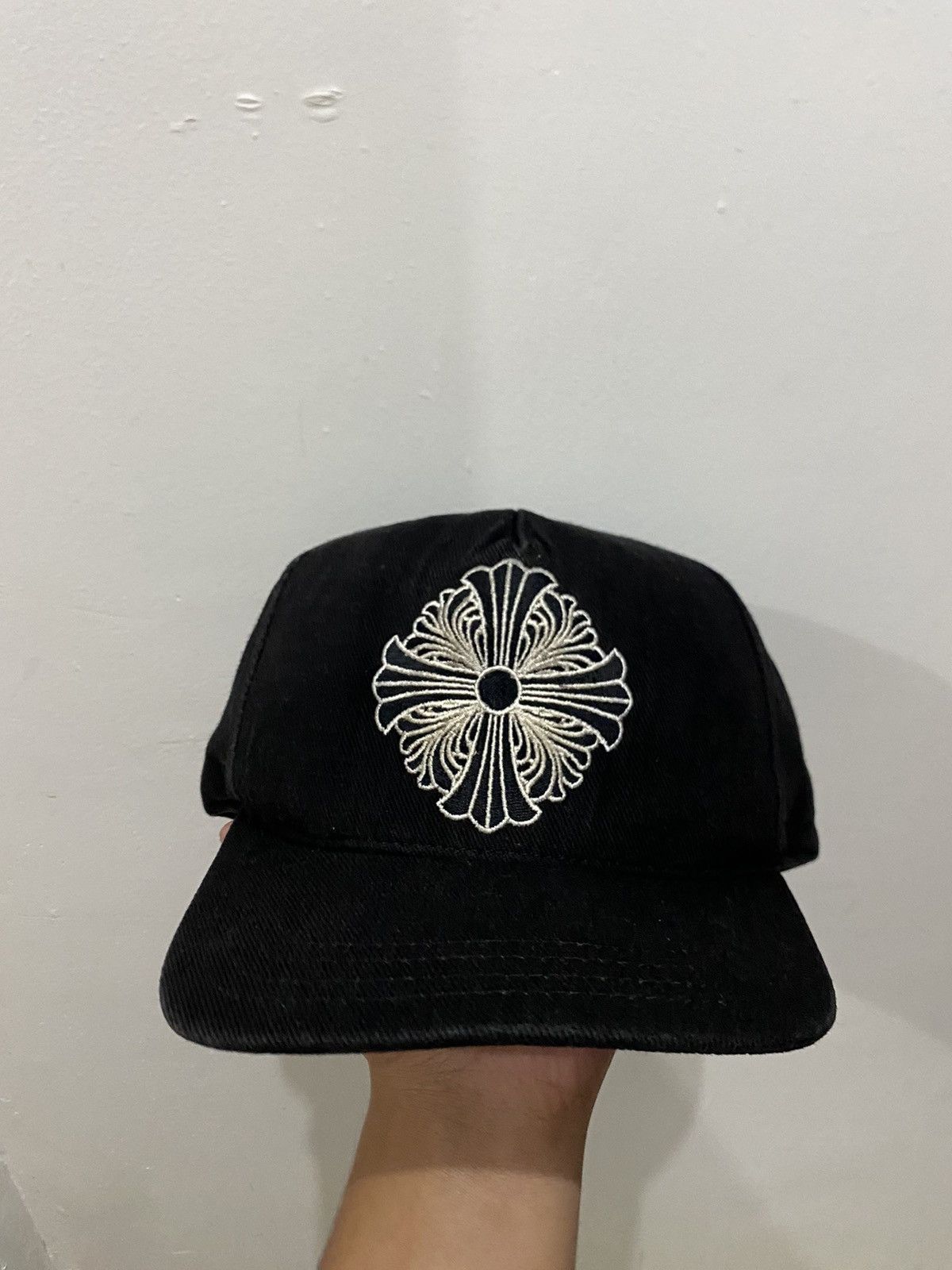 Chrome Hearts CHROME HEARTS FLORAL CROSS SNAPBACK Size ONE SIZE - 1 Thumbnail