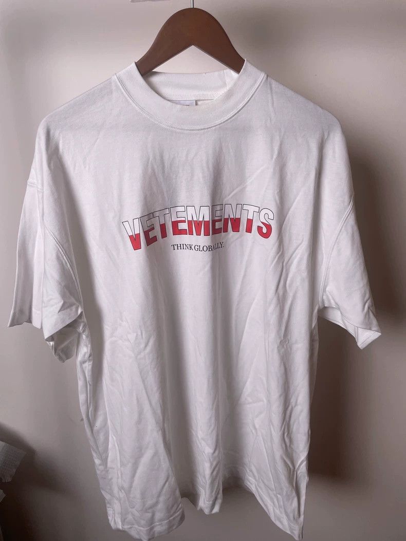 Vetements Vetements Brand Printed T-Shirt, Size XS Size US XS / EU 42 / 0 - 1 Thumbnail