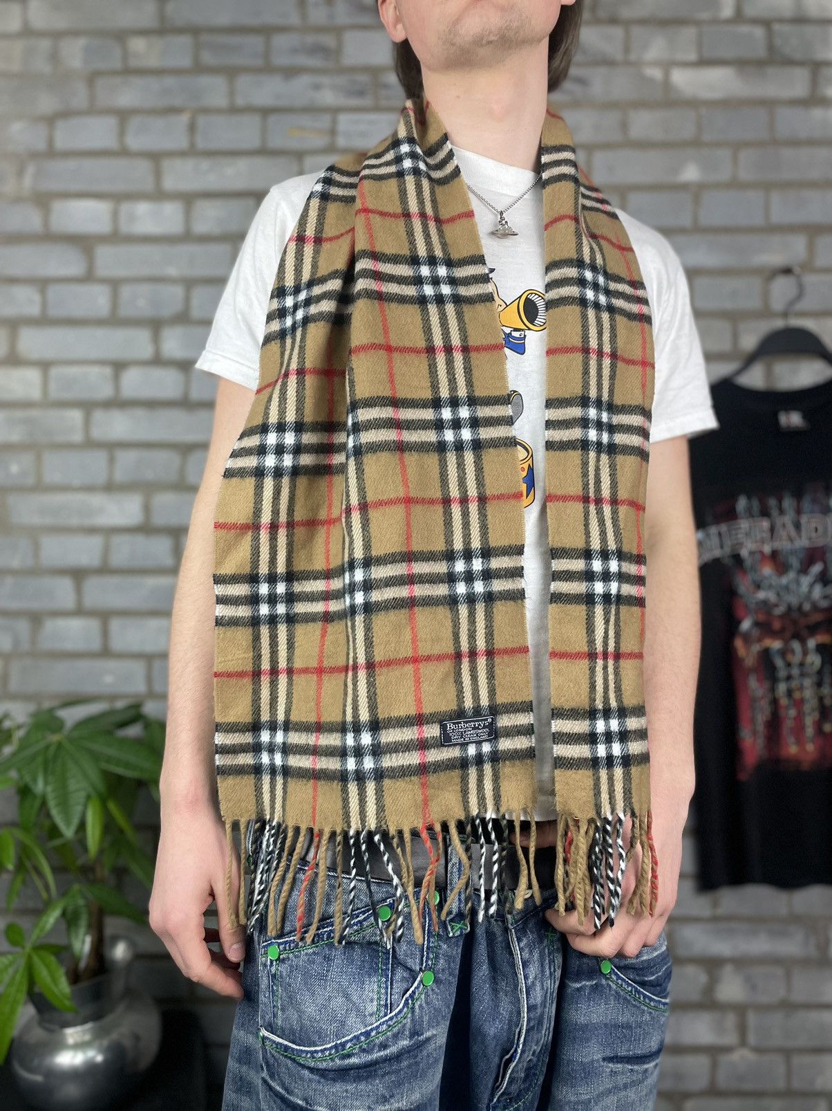 Burberry × Vintage Burberry vintage 100% lambswool checked scarf Size ONE SIZE - 2 Thumbnail