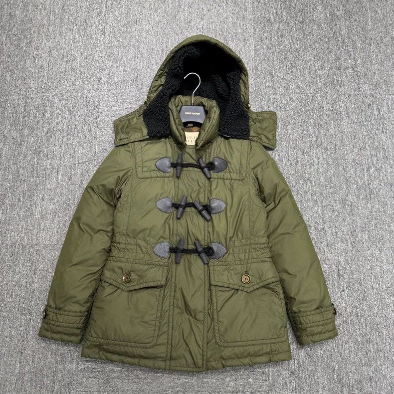 burberry toggle closure down jacket