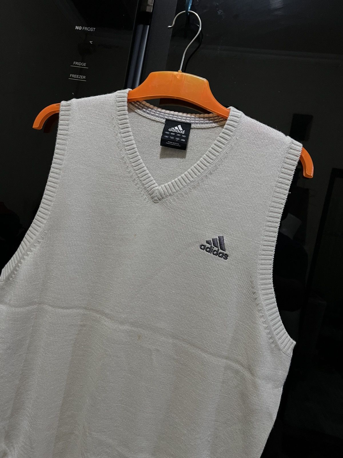 Adidas Vintage Adidas Vest Golf Style 90s Retro Sleeveless Vneck Size US L / EU 52-54 / 3 - 1 Thumbnail
