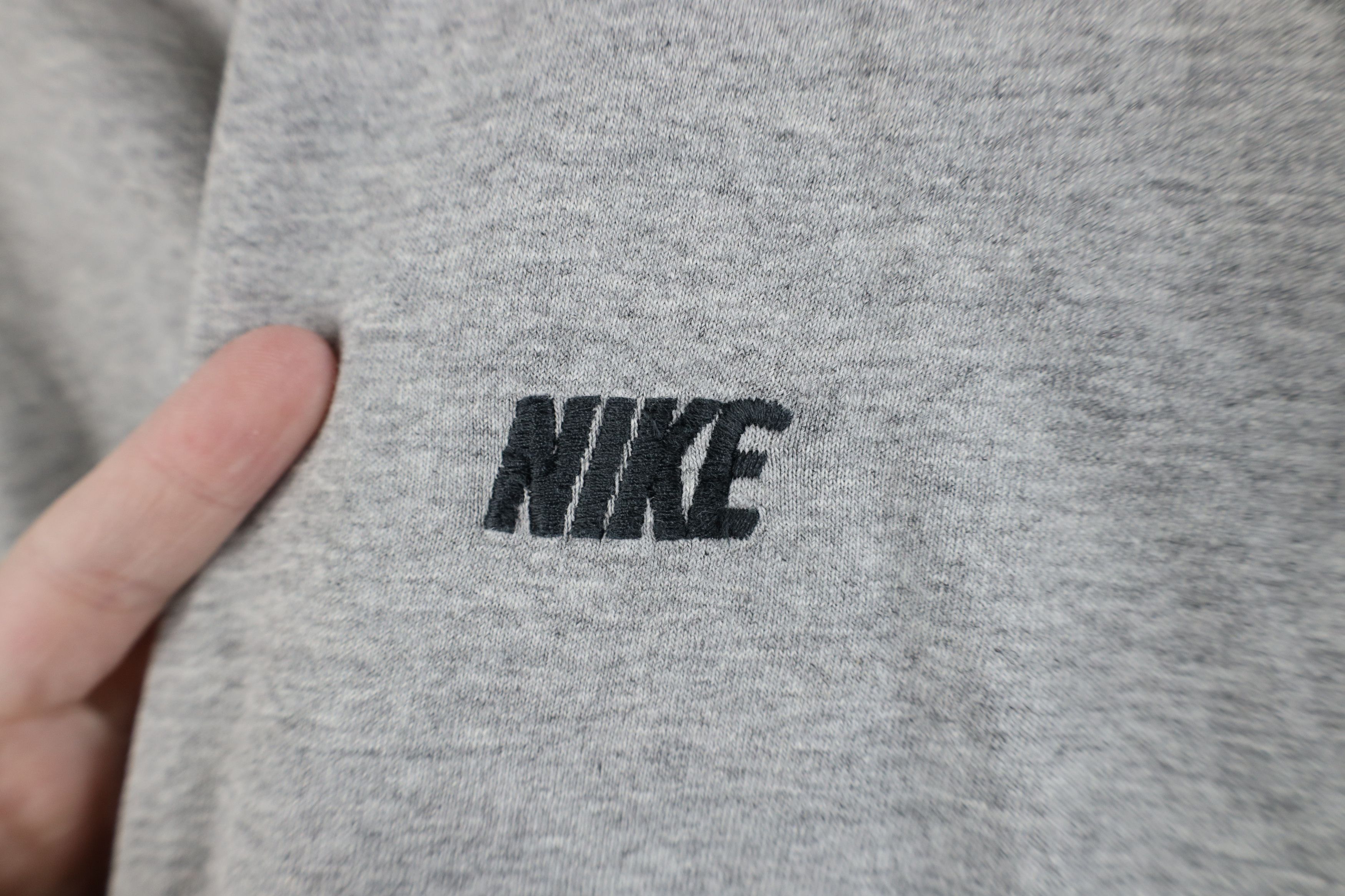 Nike Vintage Y2K Nike Block Letter Spell Out T-Shirt Gray Size US XXL / EU 58 / 5 - 4 Thumbnail