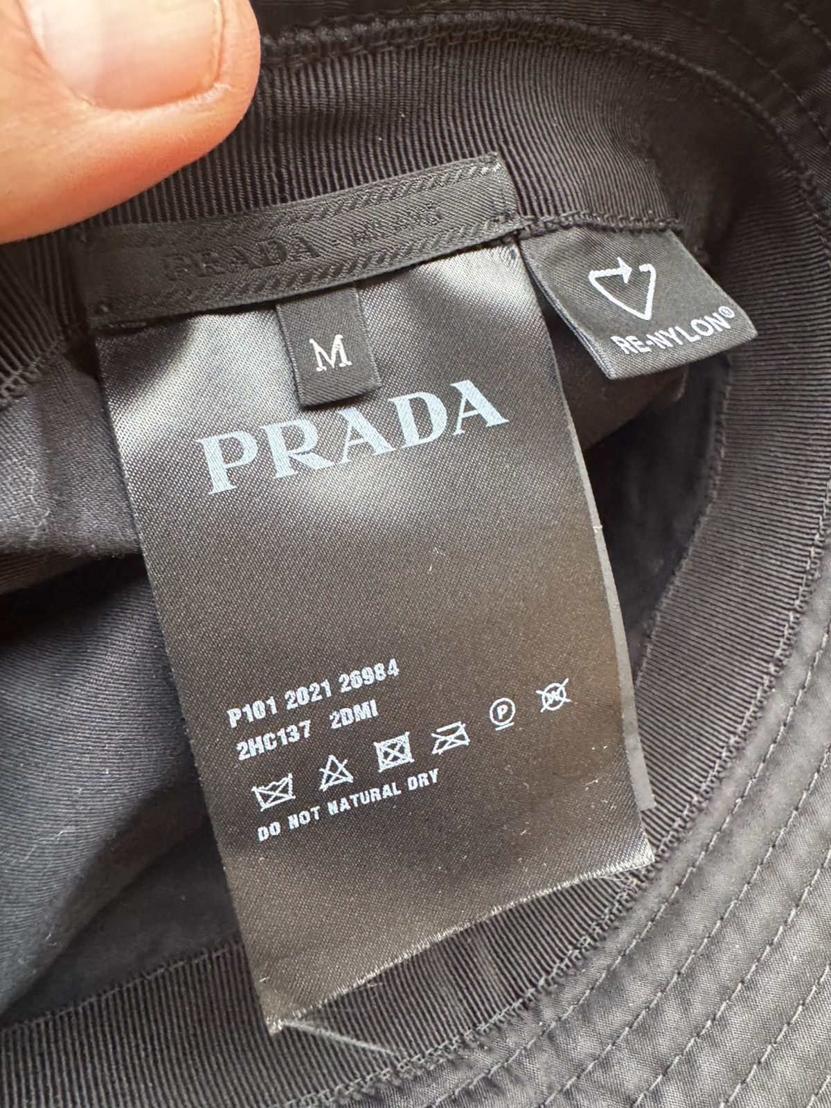 Prada PRADA bucket hat marked size M see ALL PHOTOS AND MEASURES Size ONE SIZE - 22 Thumbnail
