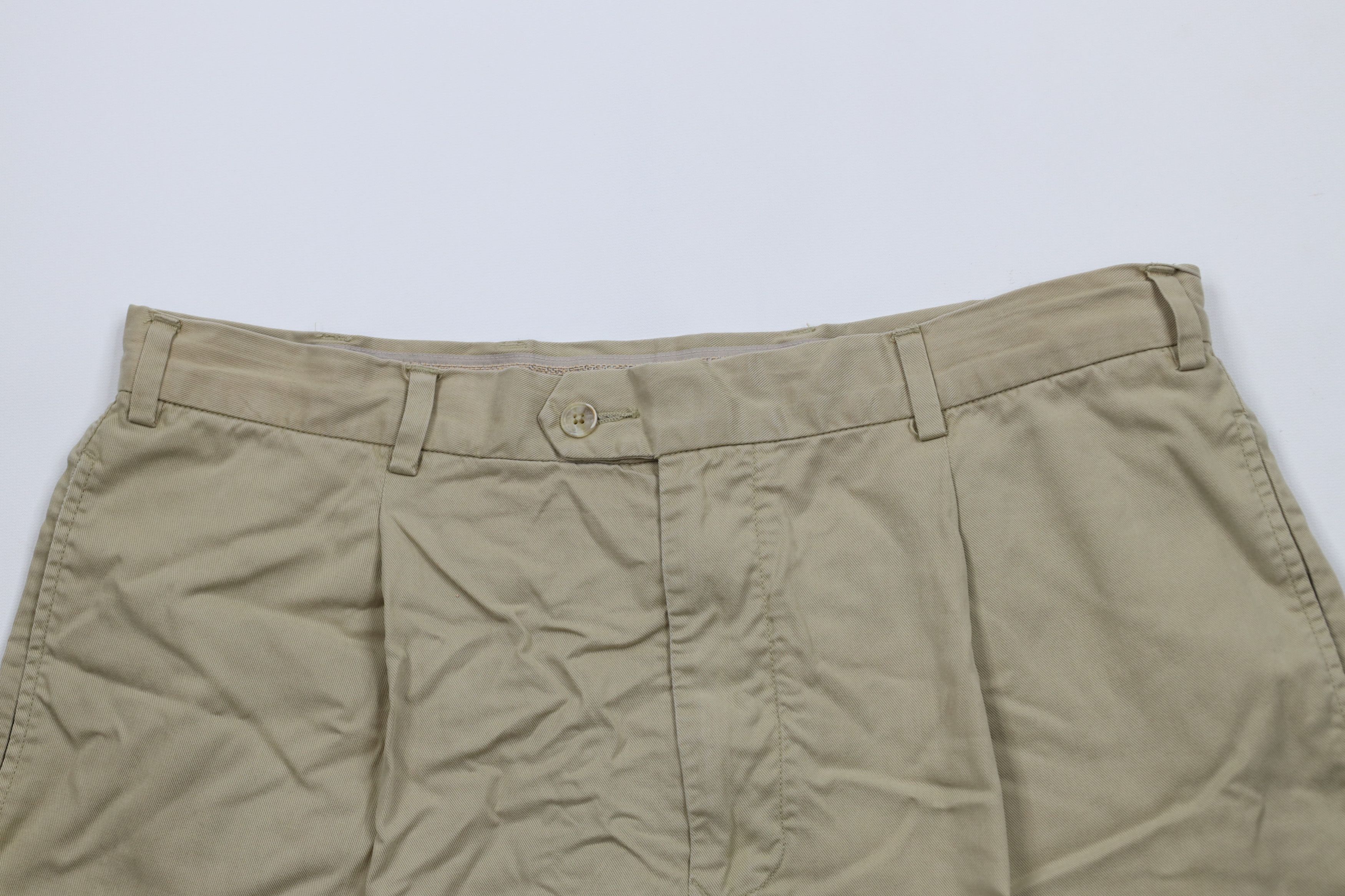 Tommy Bahama × Vintage Vintage 90s Tommy Bahama Above Knee Golf Chino Shorts Size US 35 - 2 Thumbnail