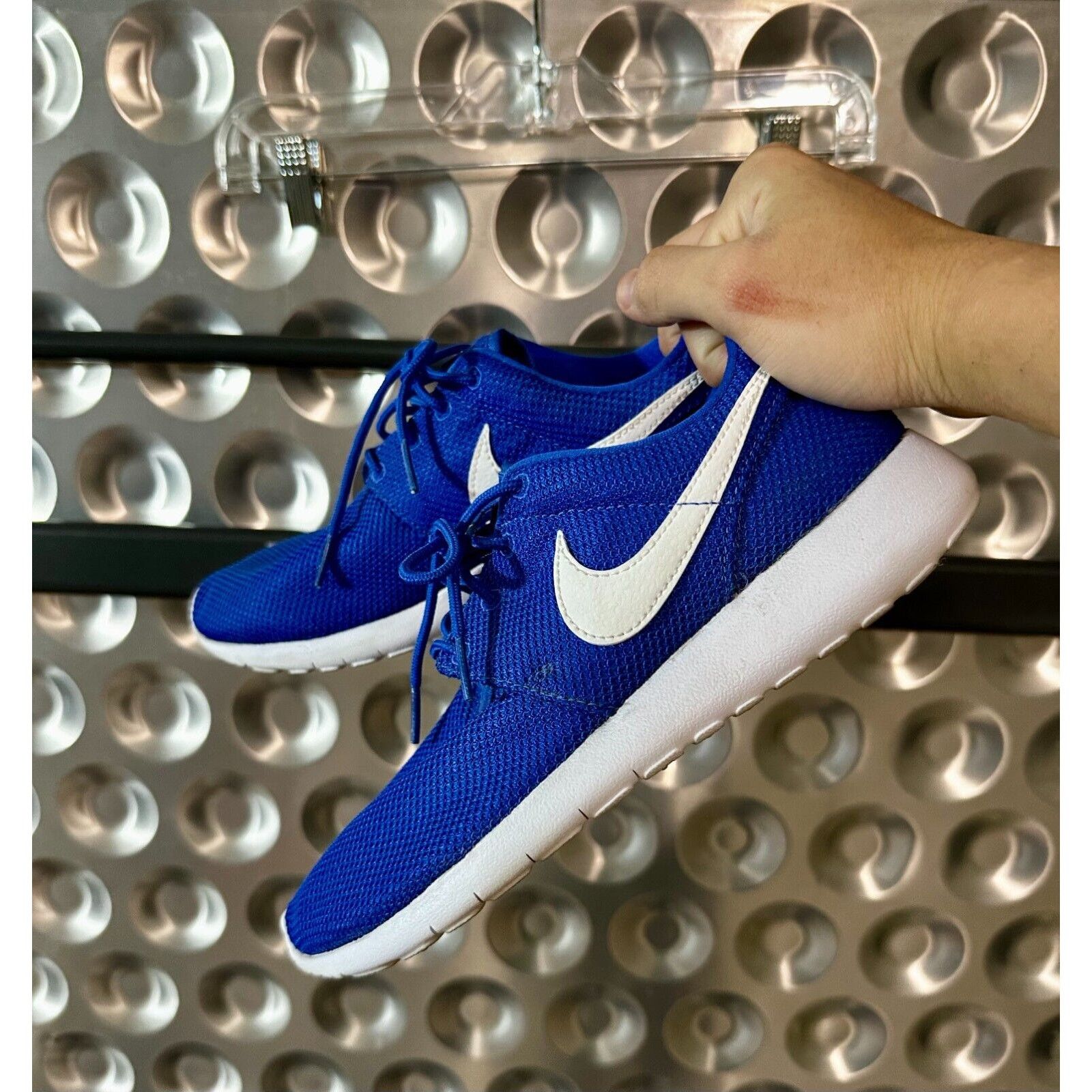 Nike Size 6Y - Nike Roshe Women Youth Shoes | Good Condition Size US 6 / IT 36 - 1 Thumbnail