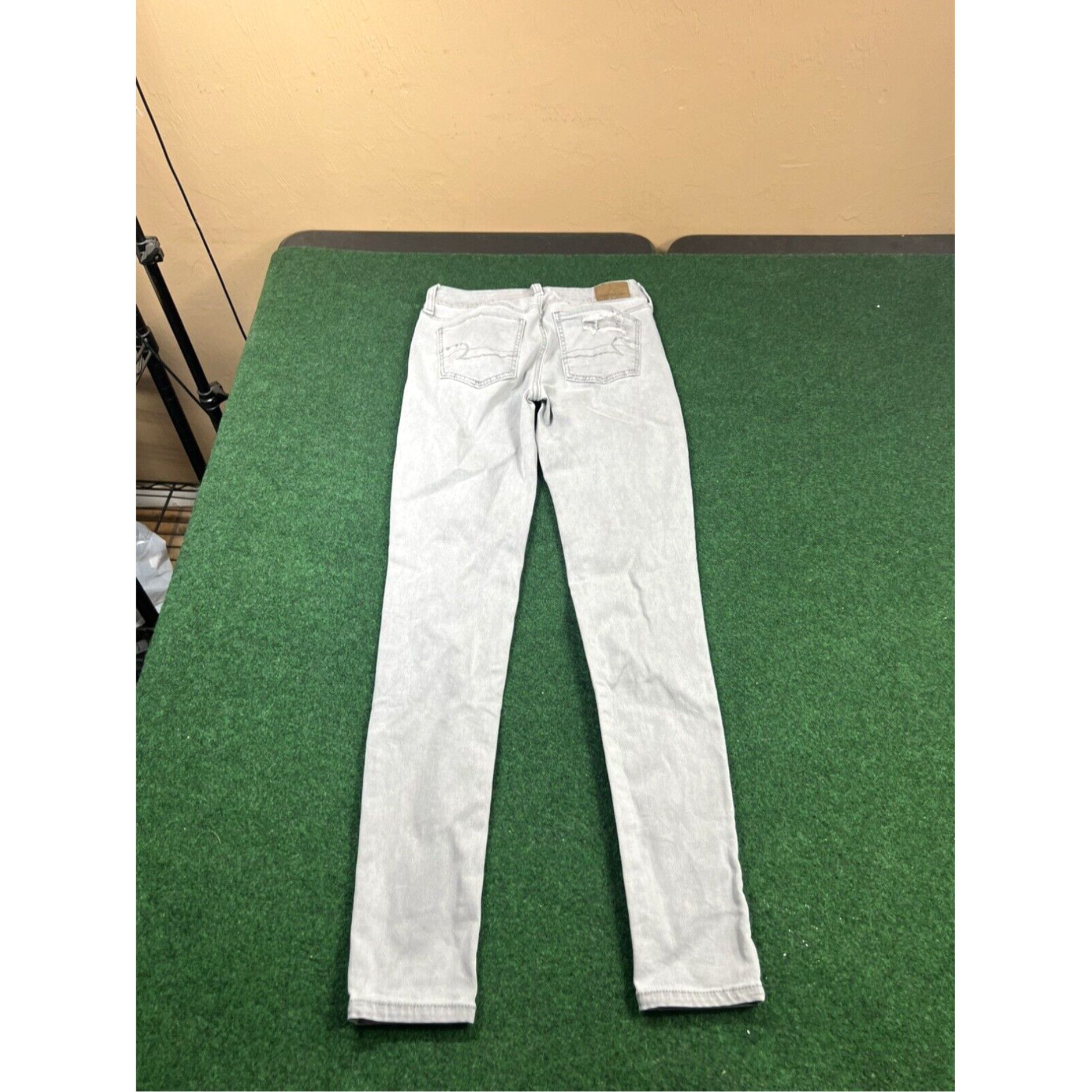 American Eagle Outfitters American Eagle Women's 2 Regular Jegging Super Stretch Low Rise Gray Jeans Size 26" / US 2 / IT 38 - 1 Thumbnail