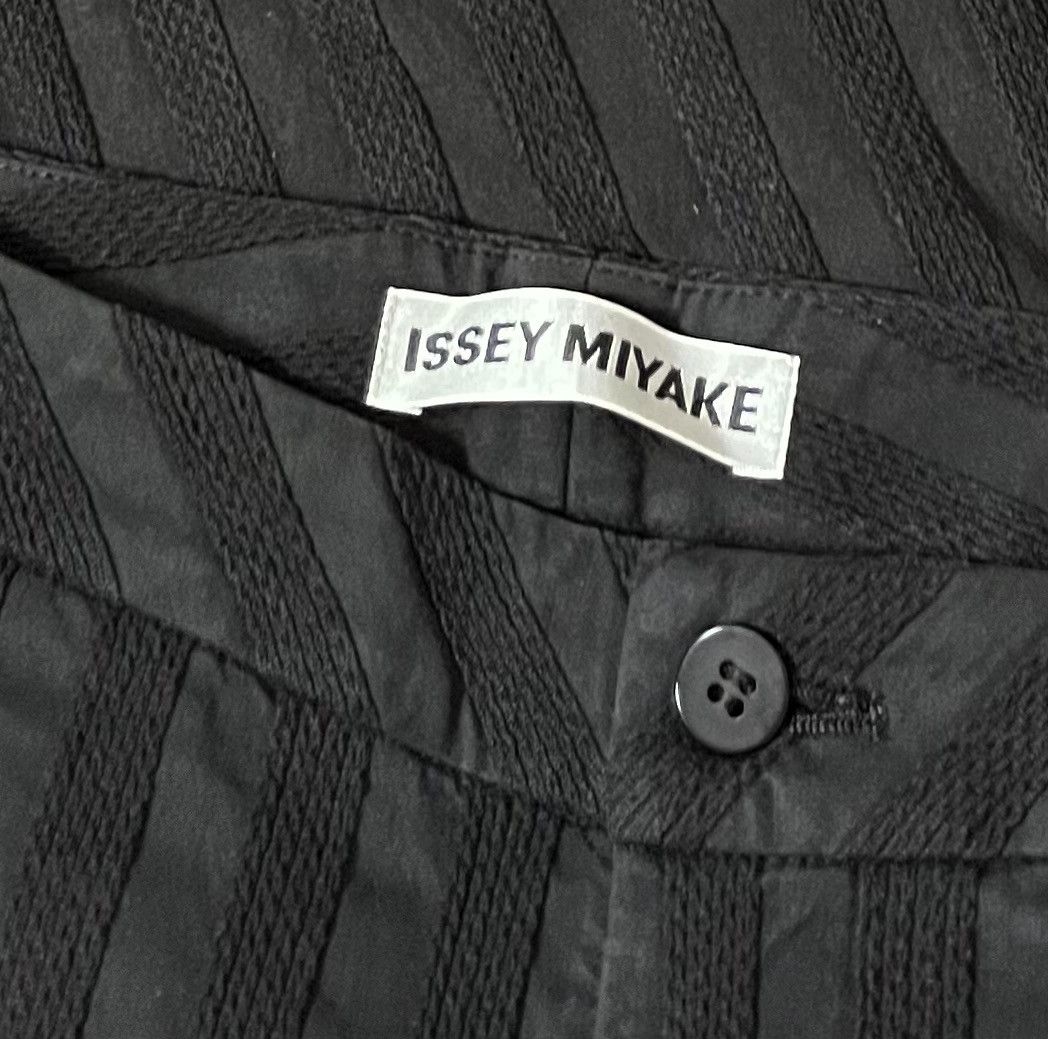 Issey Miyake *FINAL DROP* issey miyake striped wideleg trousers Size US 28 / EU 44 - 5 Thumbnail