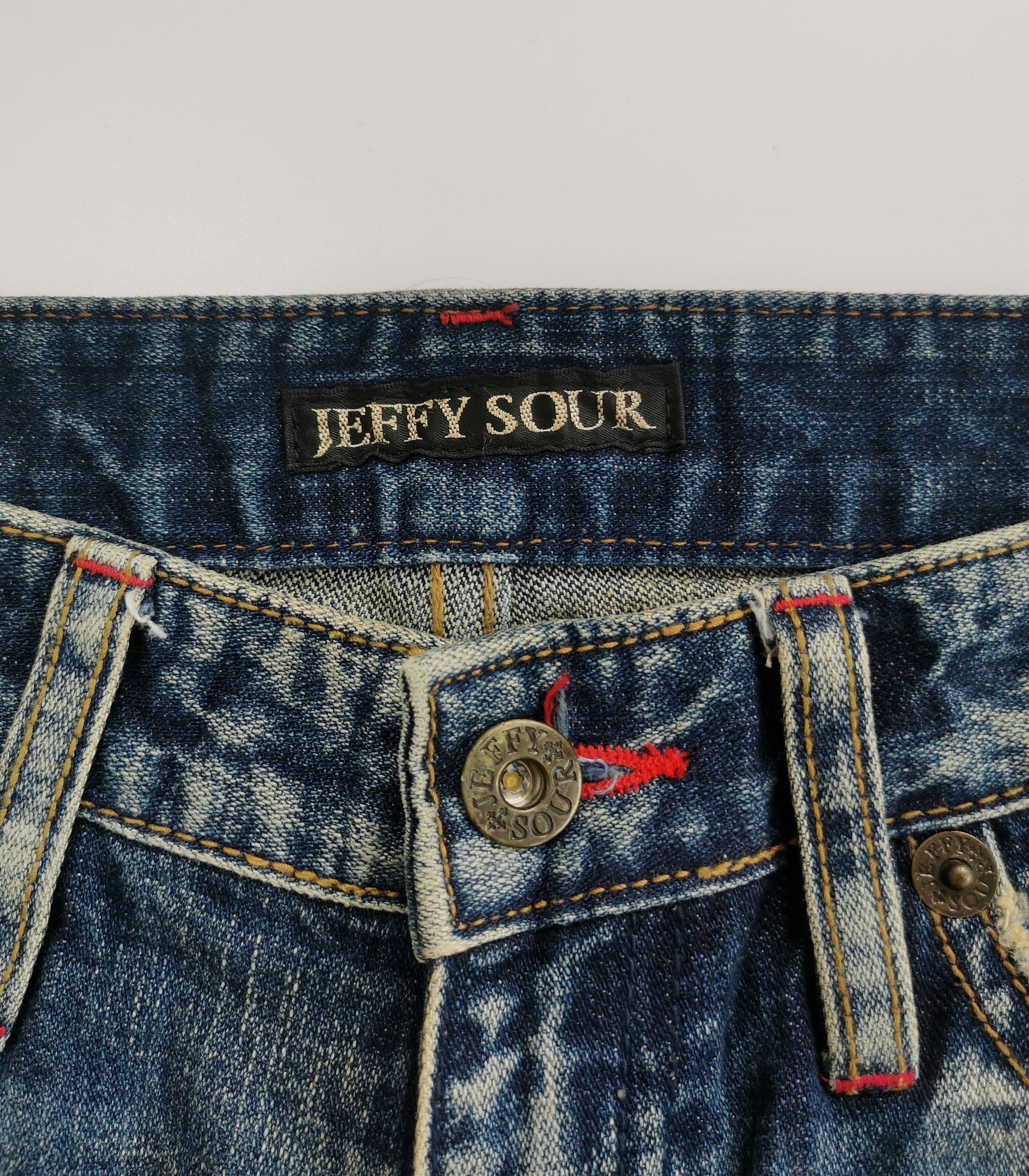 Le Grande Bleu (L.G.B.) Archive JEFFY SOUR Mudwash Bootcut Flare Jeans Style LGB Size US 29 - 8 Thumbnail