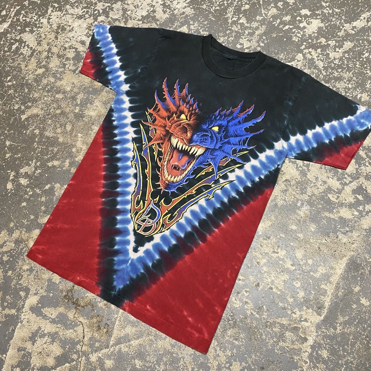 Liquid Blue × Universal Studios × Vintage Vintage Dragon Flame Dueling Dragons Universal Studios Tshir Size US S / EU 44-46 / 1 - 2 Thumbnail