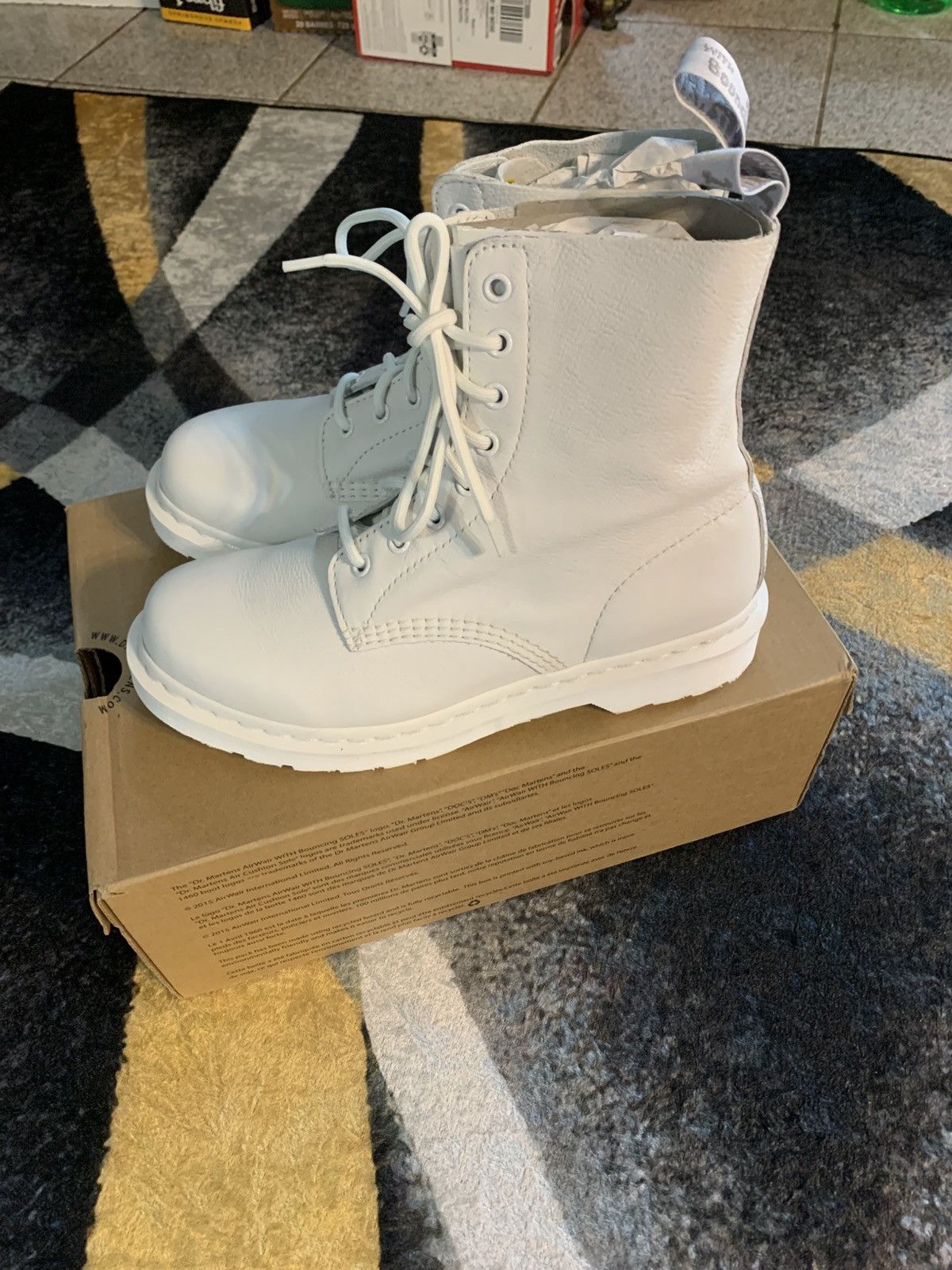 Dr. Martens Dr. Martens Boots 1460 White High Size ONE SIZE - 3 Thumbnail