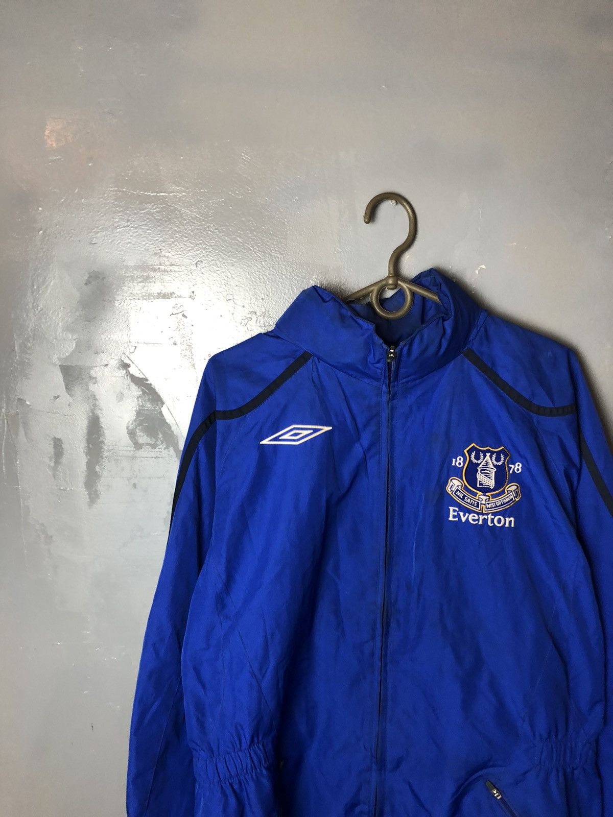 Umbro × Vintage Vintage men’s soccer jacket Umbro Manchester Sity size M Size US M / EU 48-50 / 2 - 2 Thumbnail