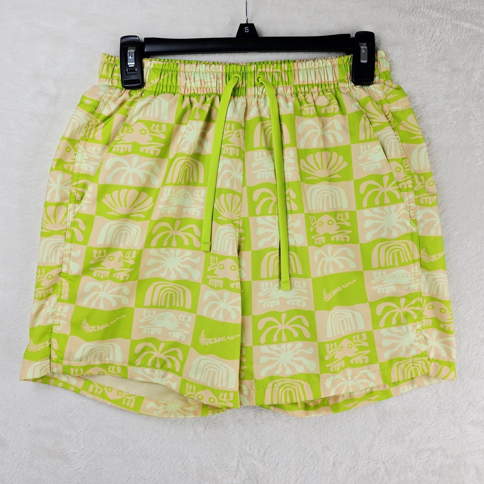 Nike Nike Sportswear Spring Break Woven Flow Shorts Small Green Size US 26 / EU 42 - 2 Thumbnail