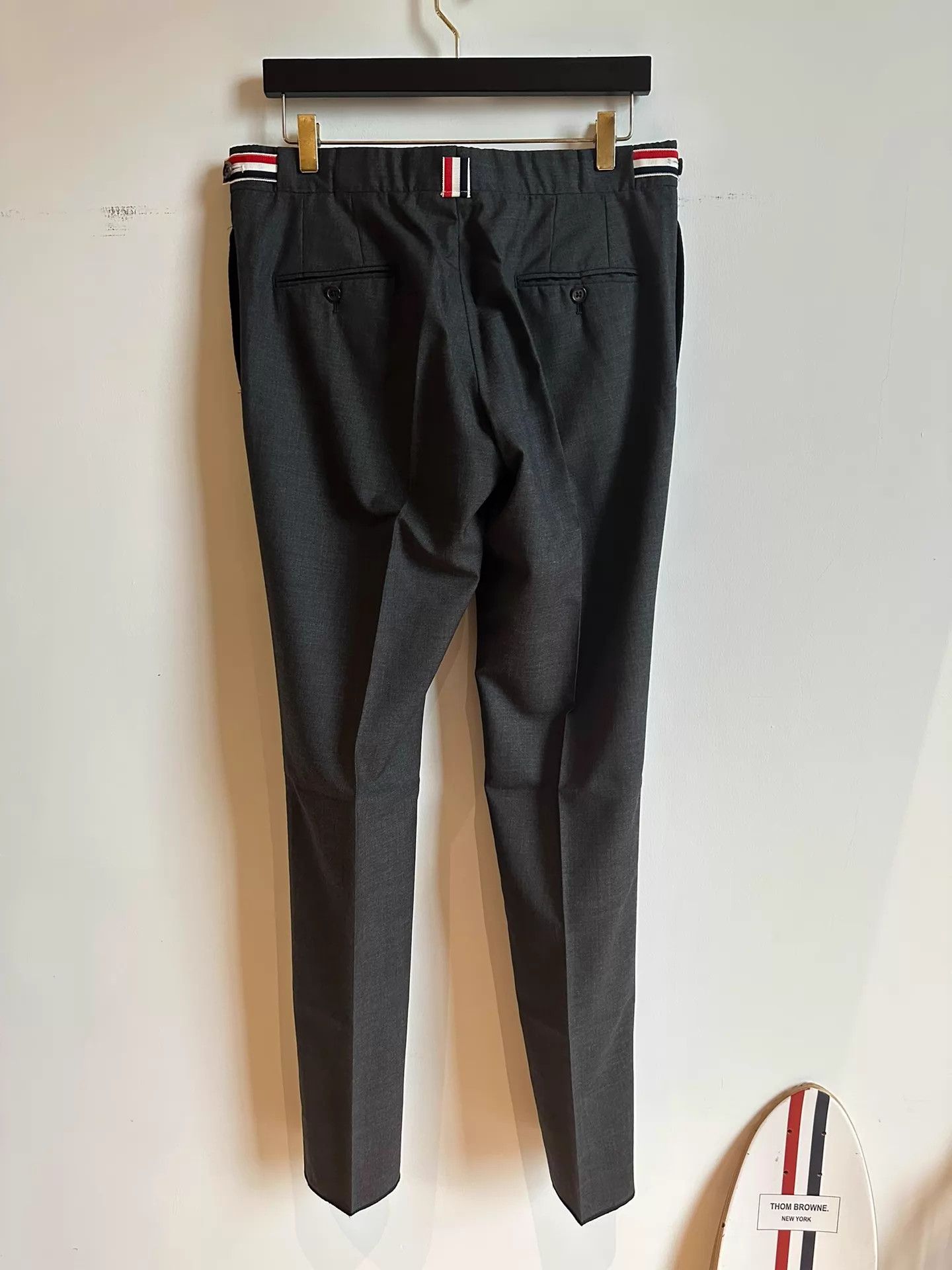Thom Browne Thom Browne Charcoal Wool Slim Low-Rise Trousers Size 2 Size US 32 / EU 48 - 2 Thumbnail