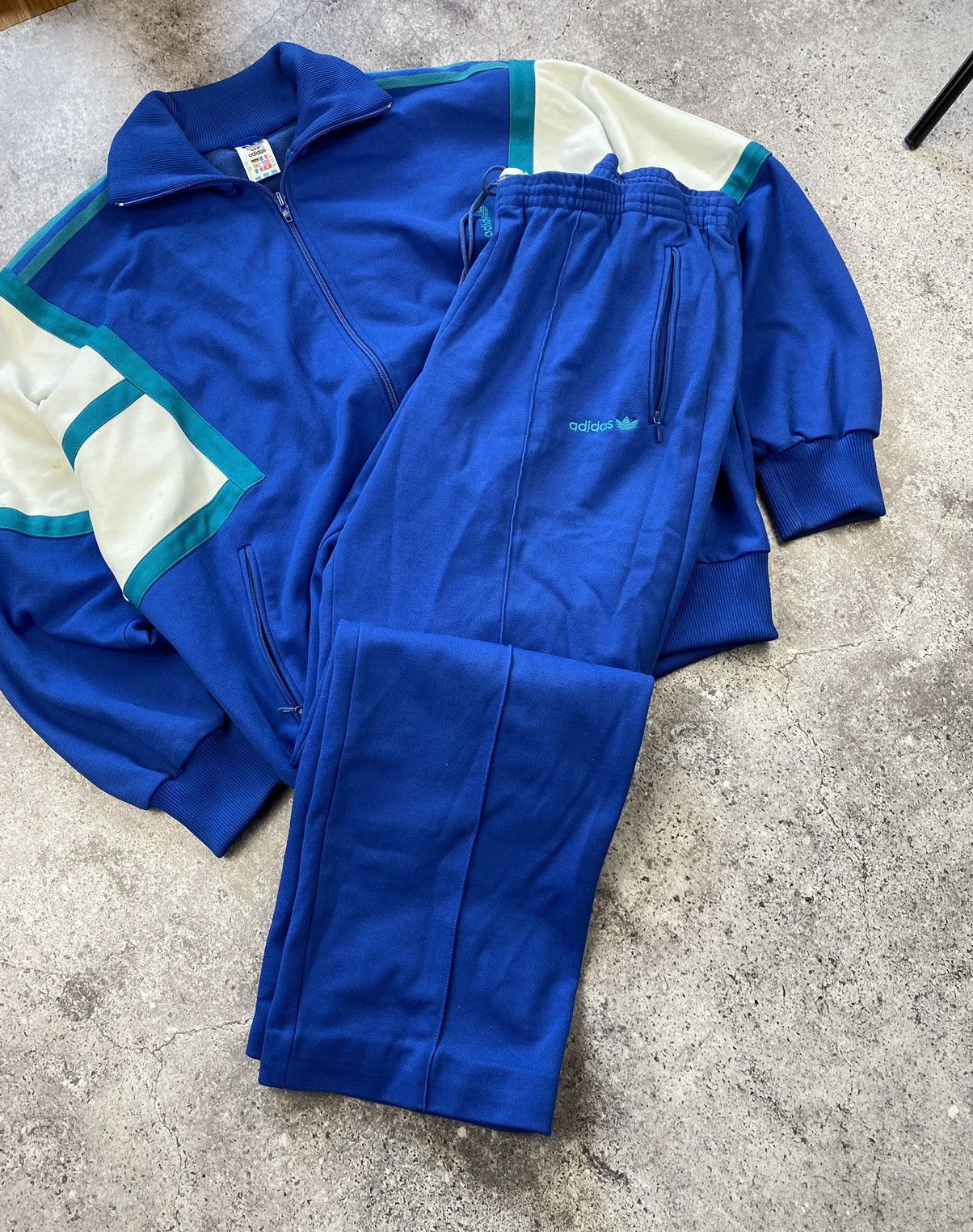 Vintage Vintage 80s Adidas Y2K Tracksuit Made In Hungary Archive Size US M / EU 48-50 / 2 - 2 Thumbnail