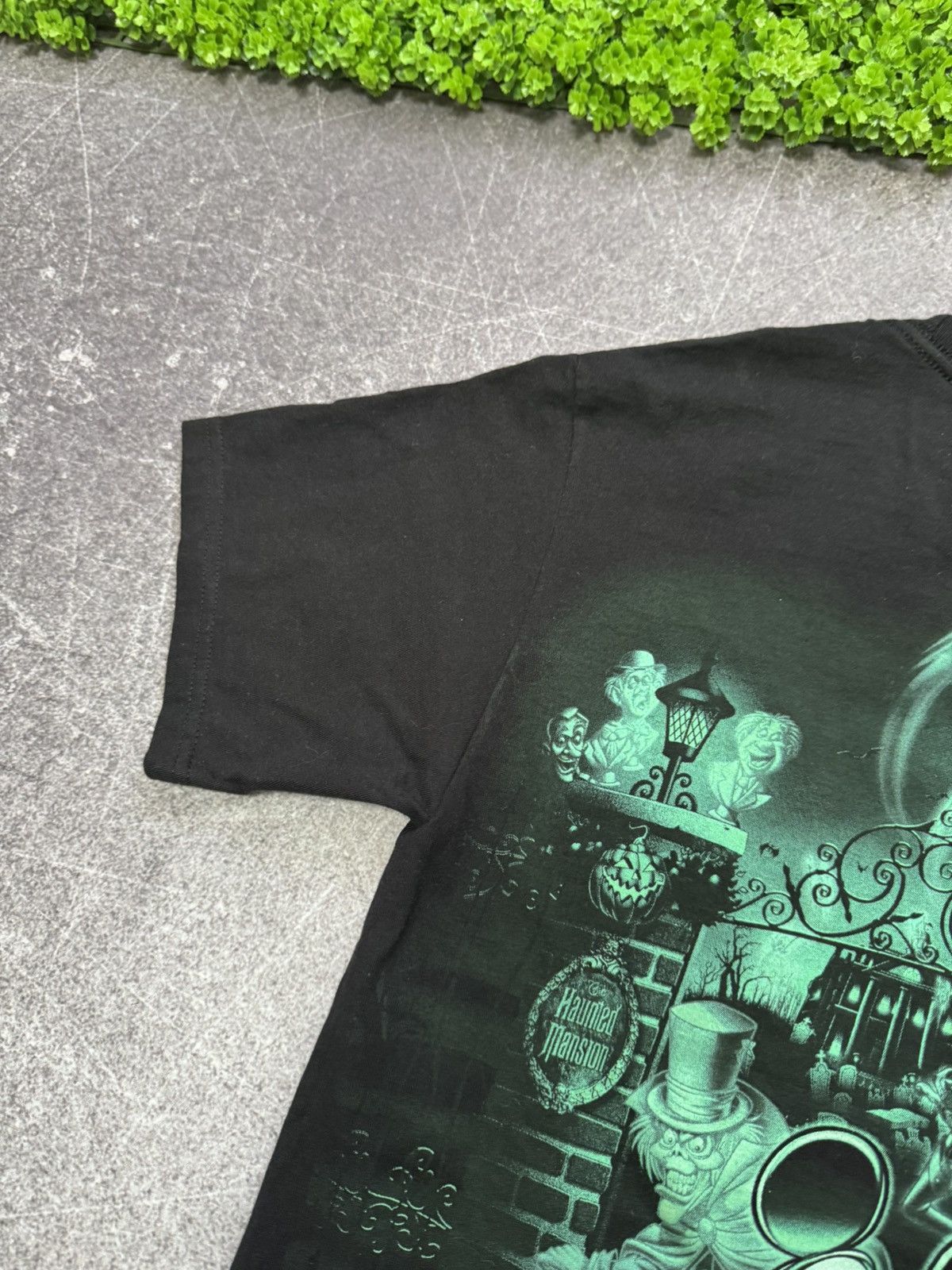 Disney Vintage Halloween 20014 Mickey Disneyland Graphic print tee Size US S / EU 44-46 / 1 - 14 Thumbnail