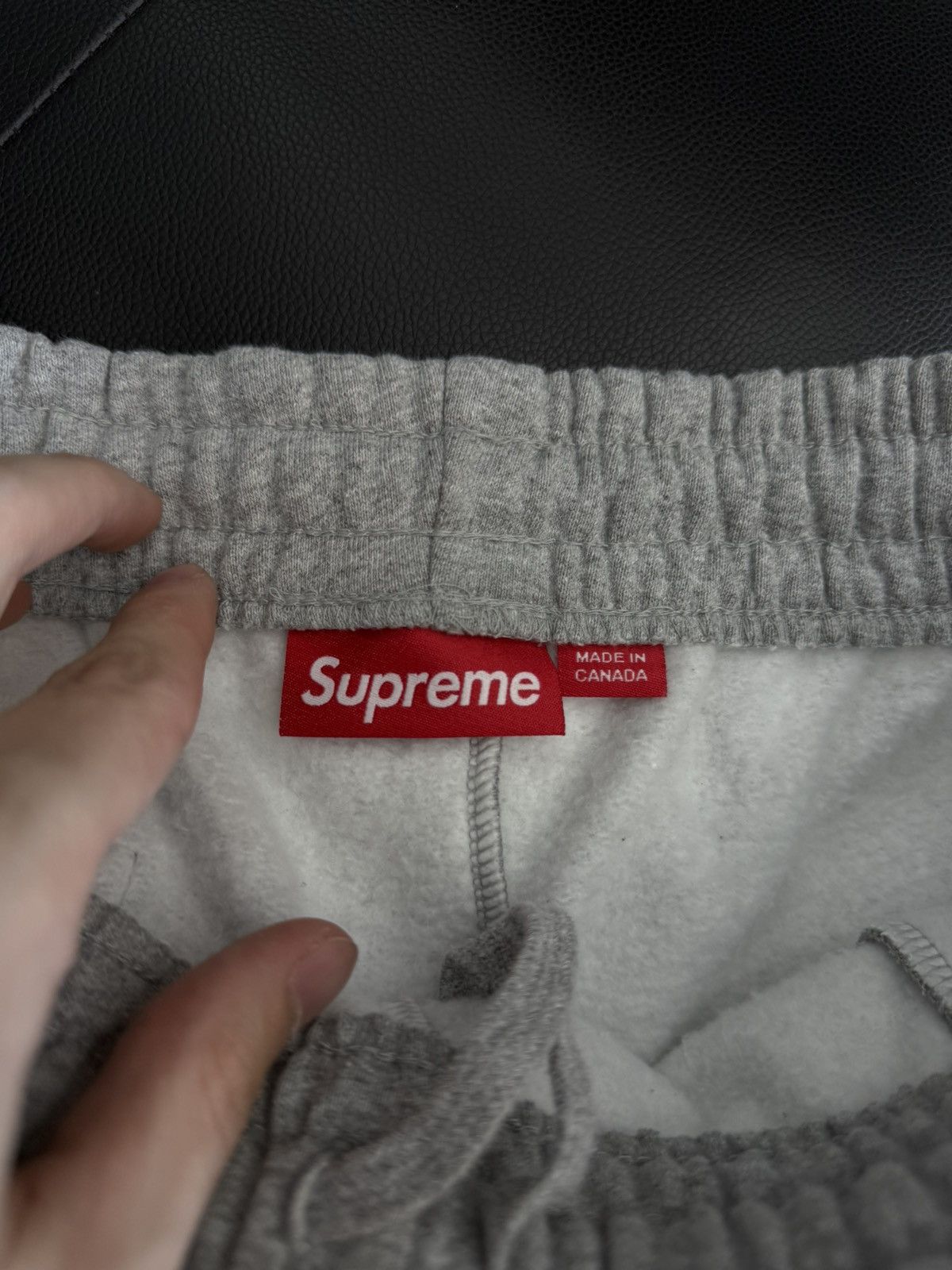 Supreme Supreme Grey Shorts Size Small Brand New Size US 29 - 9 Thumbnail
