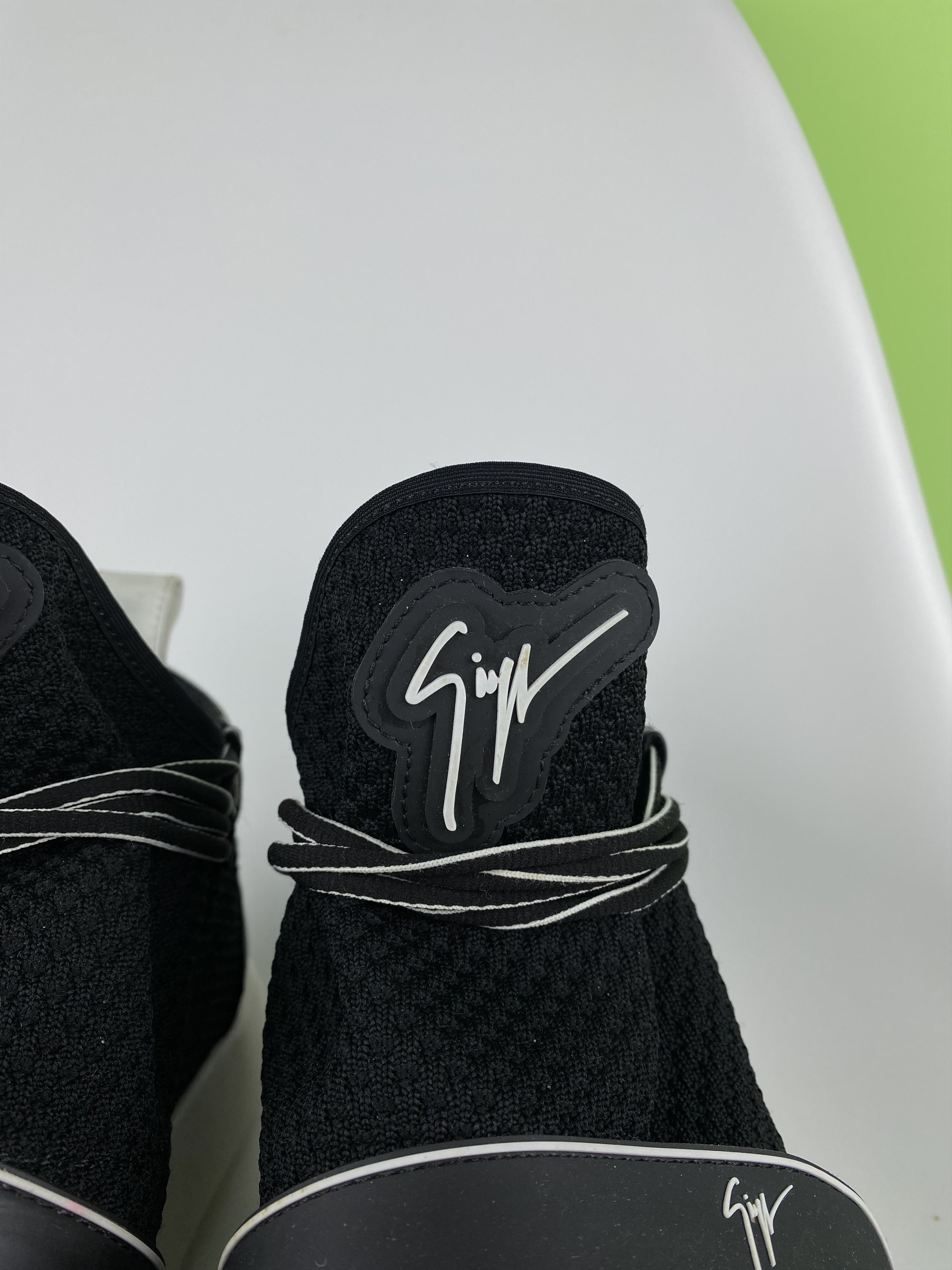 Giuseppe Zanotti Giuseppe Zanotti Hayden Men’s Mid Top Sneakers Black size 43 Size US 10 / EU 43 - 10 Thumbnail