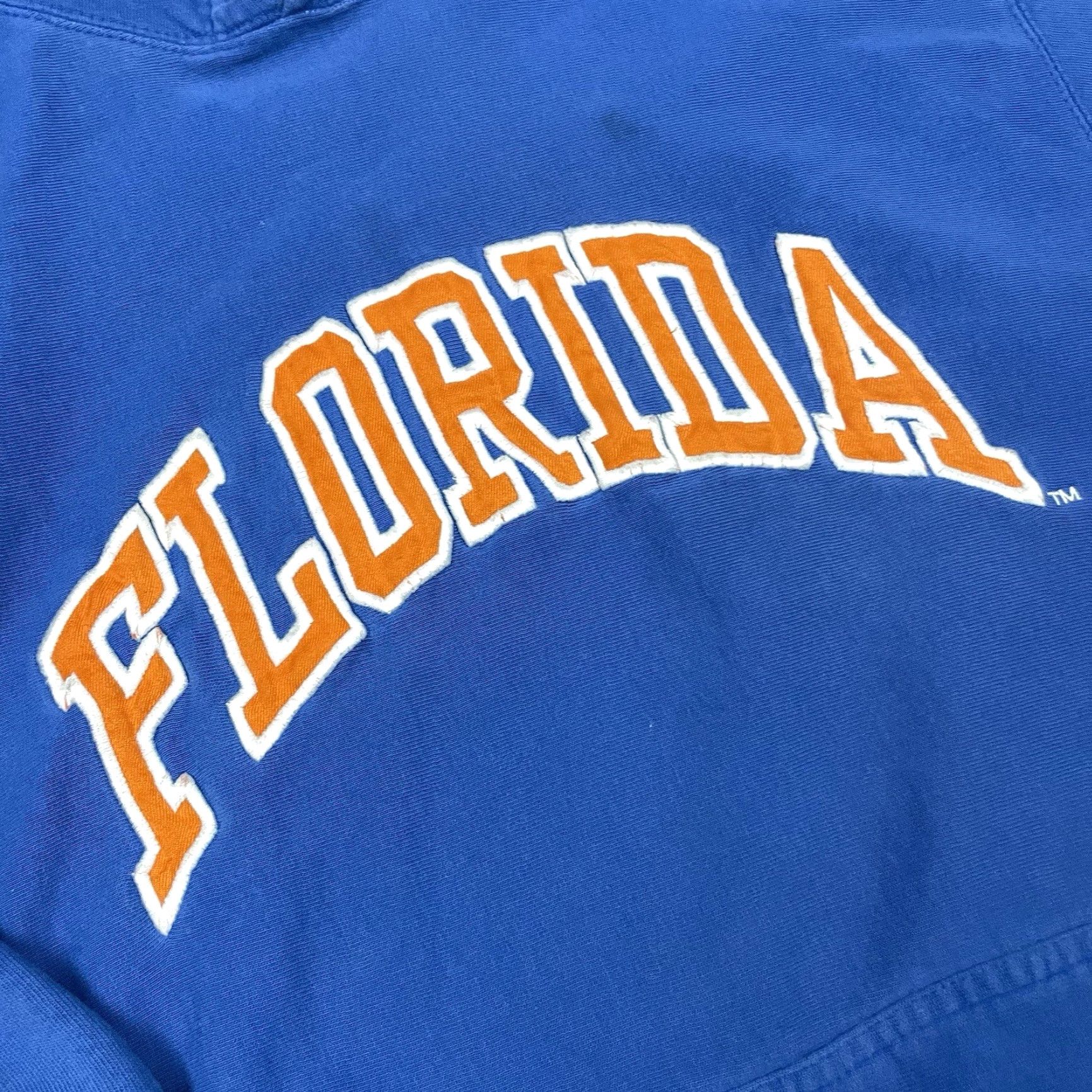 Vintage VINTAGE Florida Gators Sweatshirt Unisex Adults XL Blue Embroidered NCAA Logo Distressed College 90s Pullover Sweatshirt Size US XL / EU 56 / 4 - 4 Thumbnail