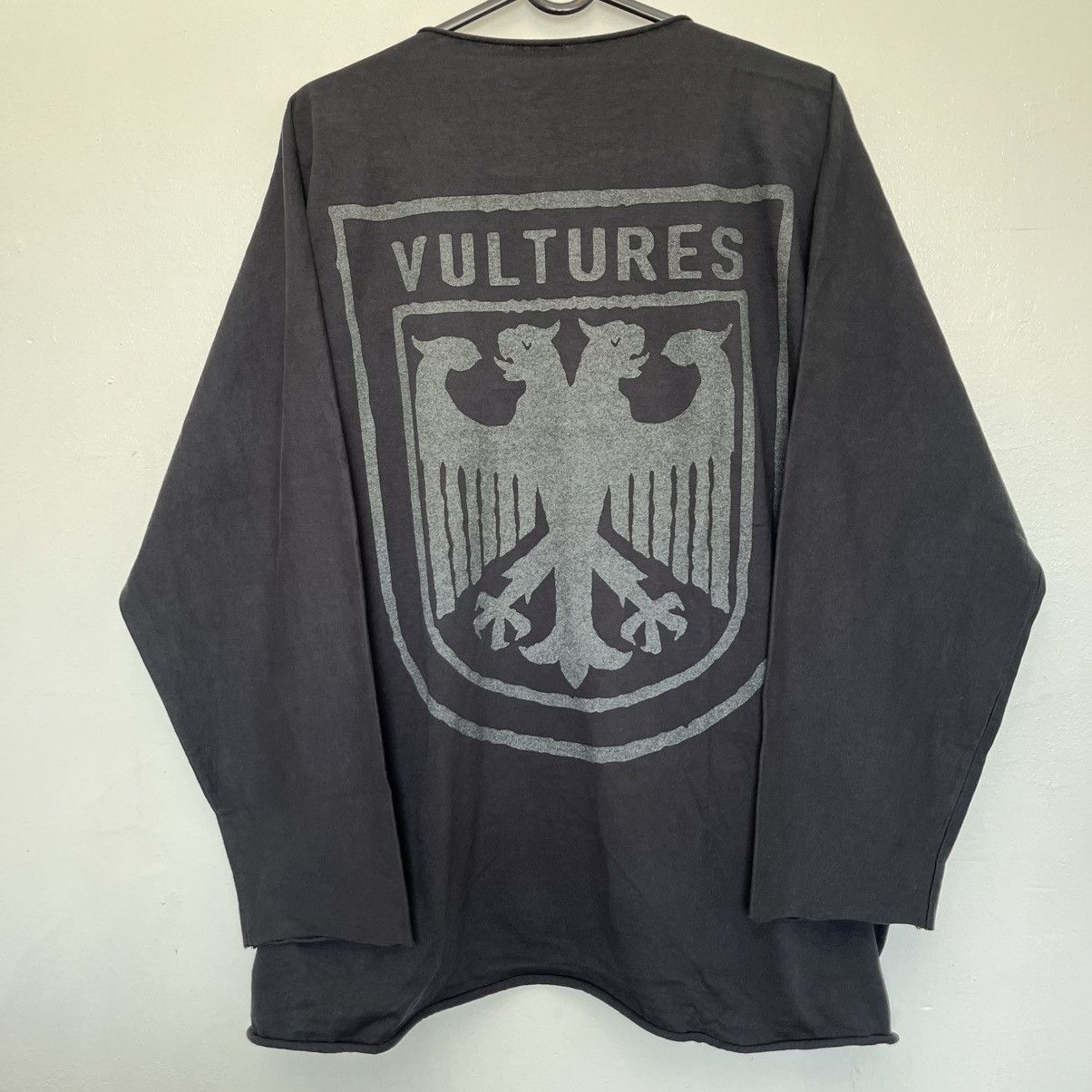 Yeezy Yeezy Vultures Long Sleeve Tee Black Size US XL / EU 56 / 4 - 1 Thumbnail