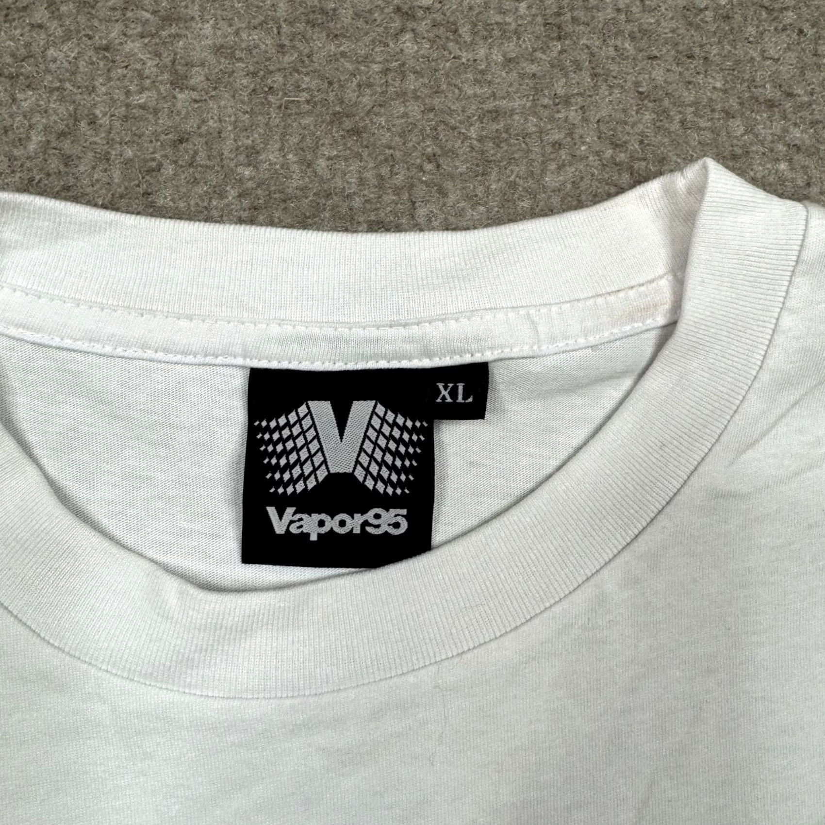 Vintage Vapor95 Shirt XL White Long Sleeve Crew Neck Graphic Tee Streetwear 90s Mens Size US XL / EU 56 / 4 - 3 Thumbnail