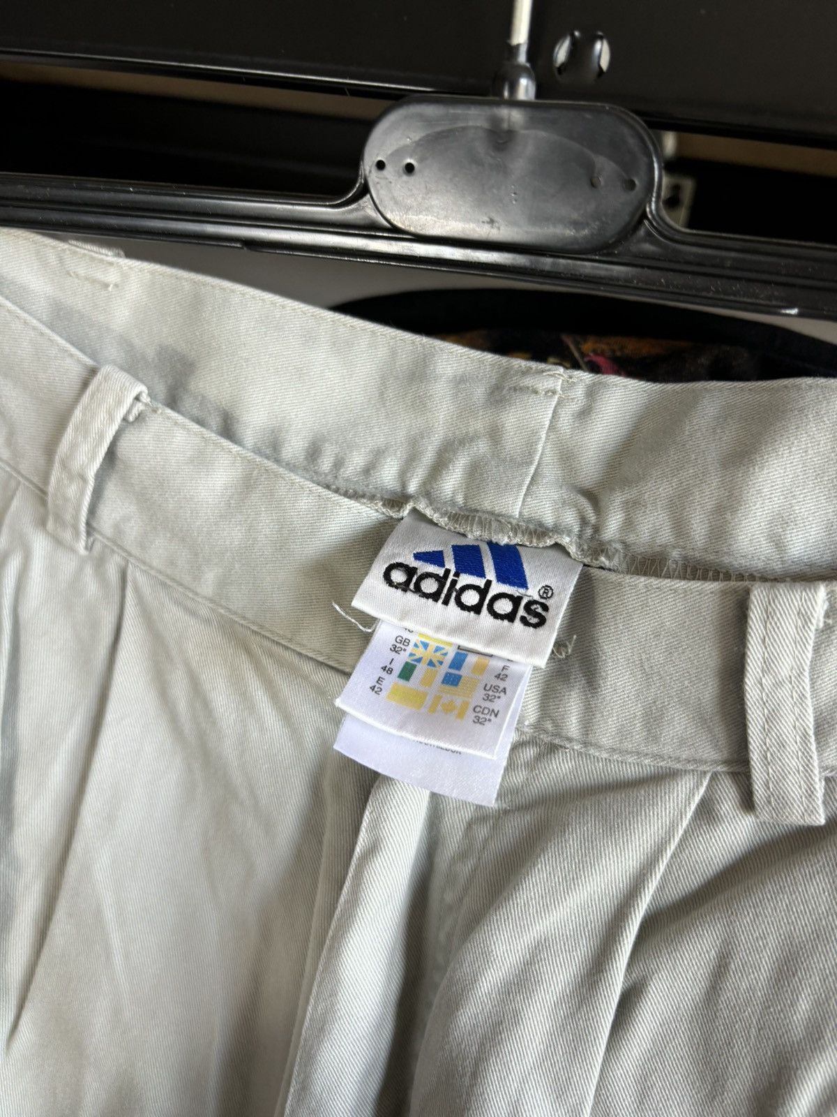 Adidas Vintage Adidas Golf Shorts Size M 32 old money chinos drip Size US 32 / EU 48 - 4 Thumbnail