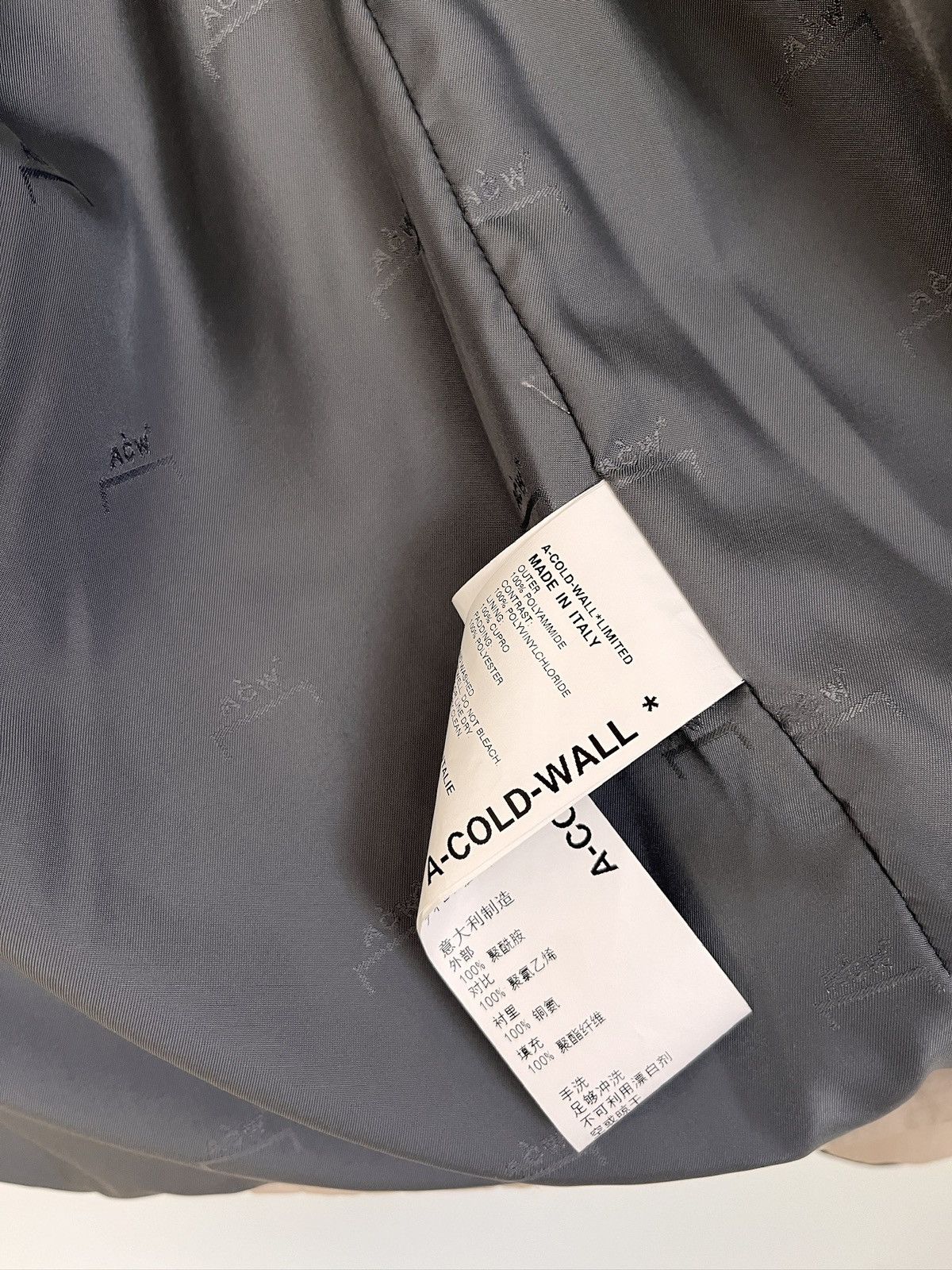 A-COLD-WALL* A-COLD-WALL* dissected-elbows puffer jacket Size US L / EU 52-54 / 3 - 10 Thumbnail