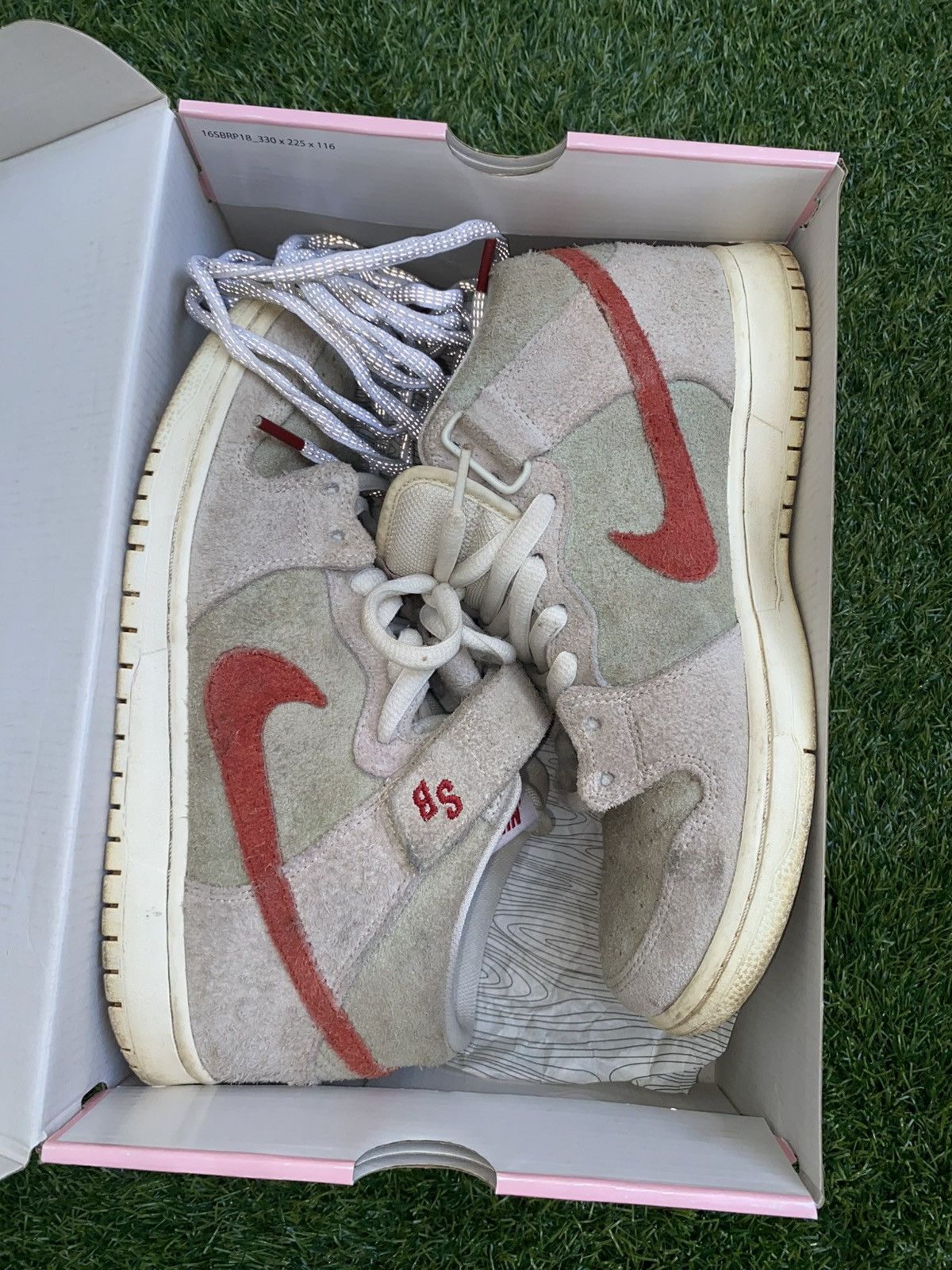 Nike Dunk SB mid White Widow Size US 9.5 / EU 42-43 - 23 Thumbnail