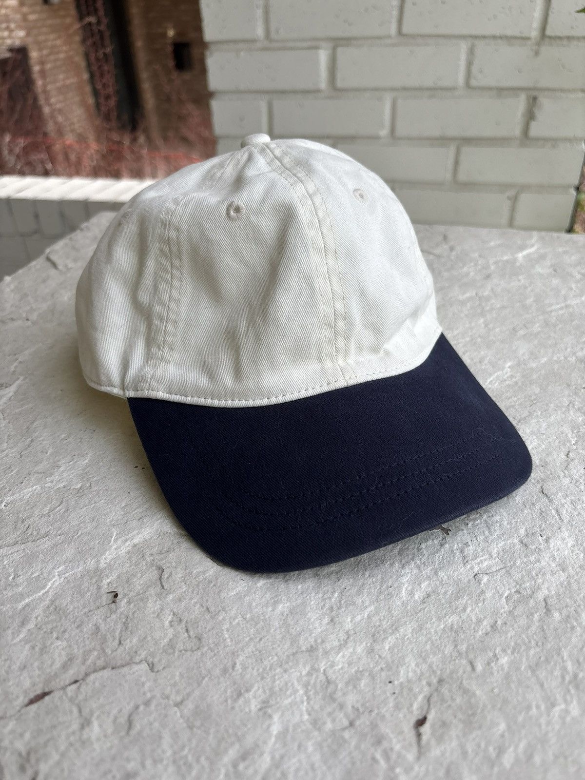 J.Crew Jcrew Blank and Blue Hat Size ONE SIZE - 1 Thumbnail