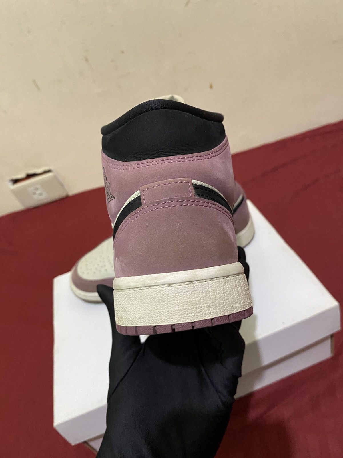 Air Jordan 1 Light Mulberry