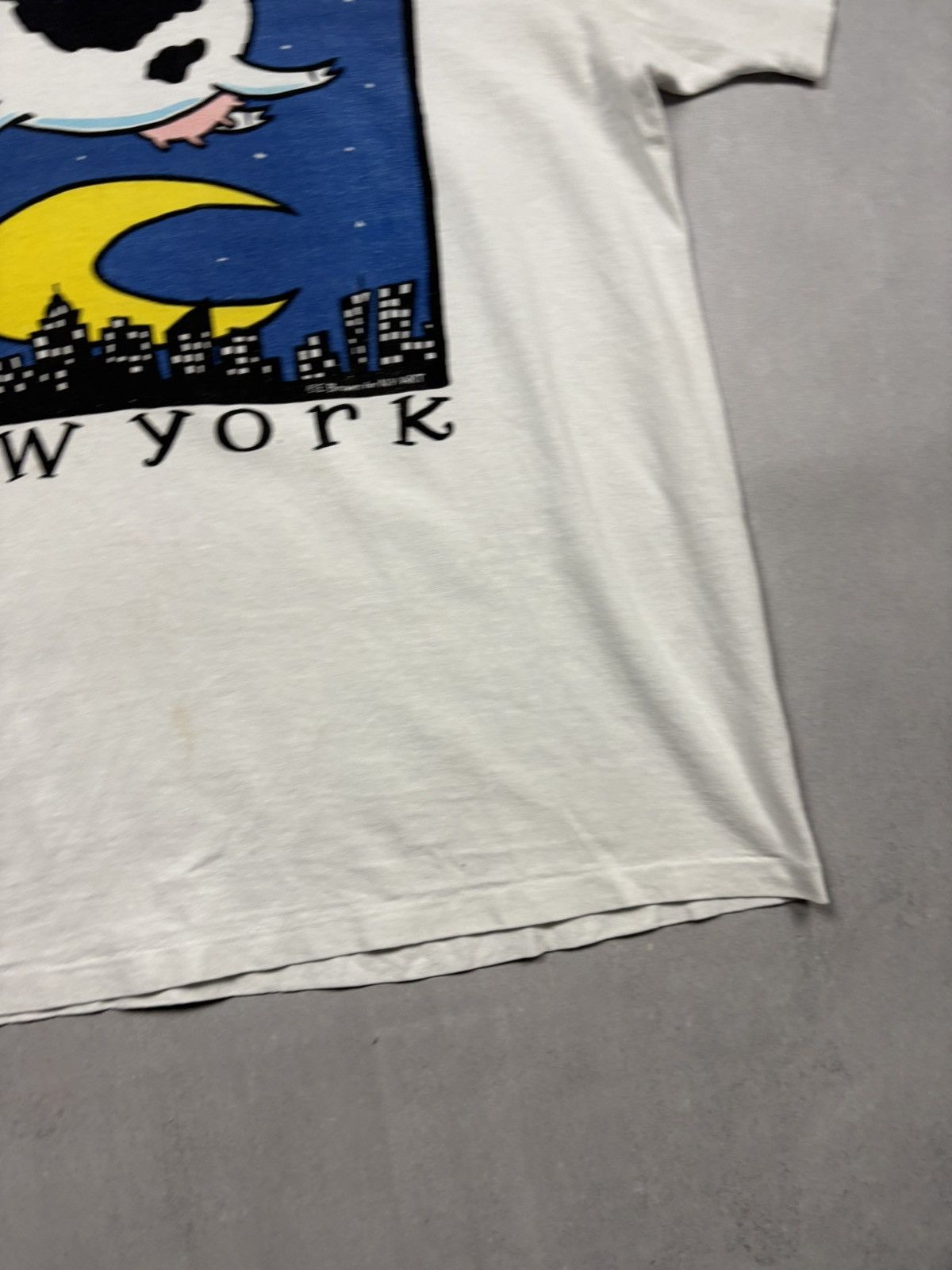 Vintage Vintage 90s New York Cow Moon Big City Art T Shirt USA Y2K L Size US L / EU 52-54 / 3 - 4 Thumbnail