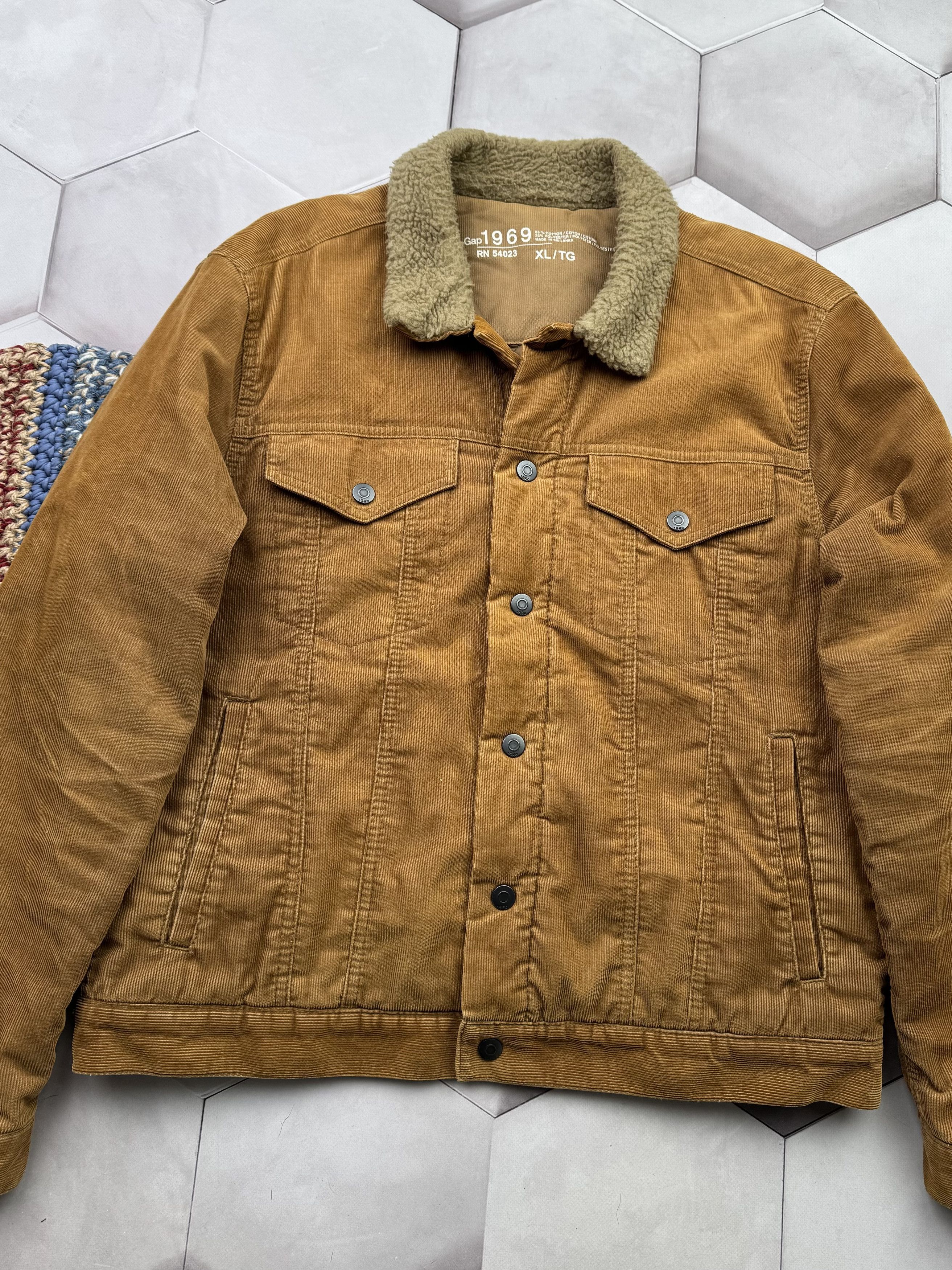 Gap Gap Vintage Corduroy Jacket (G7)(ES9) Size US XL / EU 56 / 4 - 4 Thumbnail