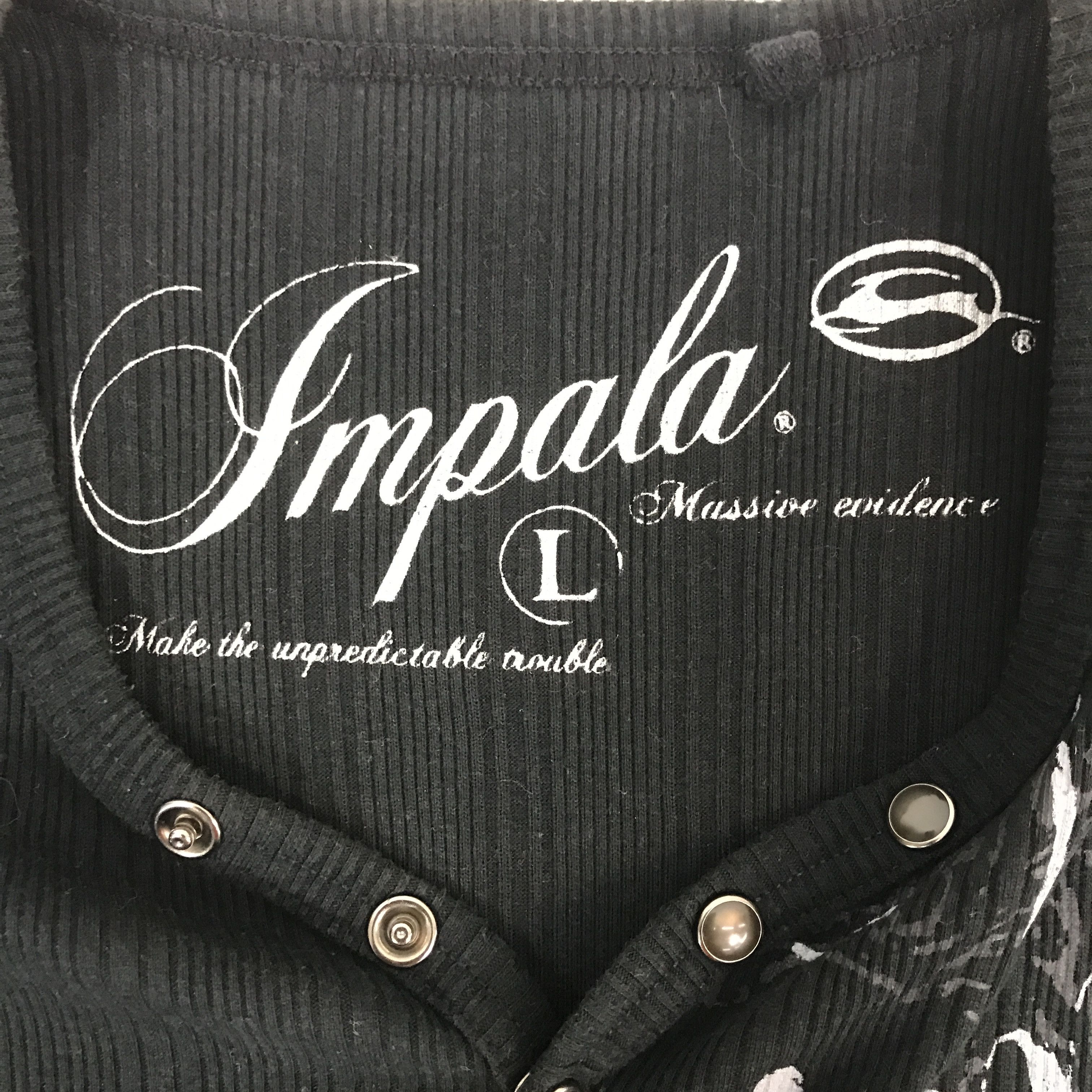 Japanese Brand Vintage Impala Snap button collar T-Shirt Size US L / EU 52-54 / 3 - 10 Thumbnail