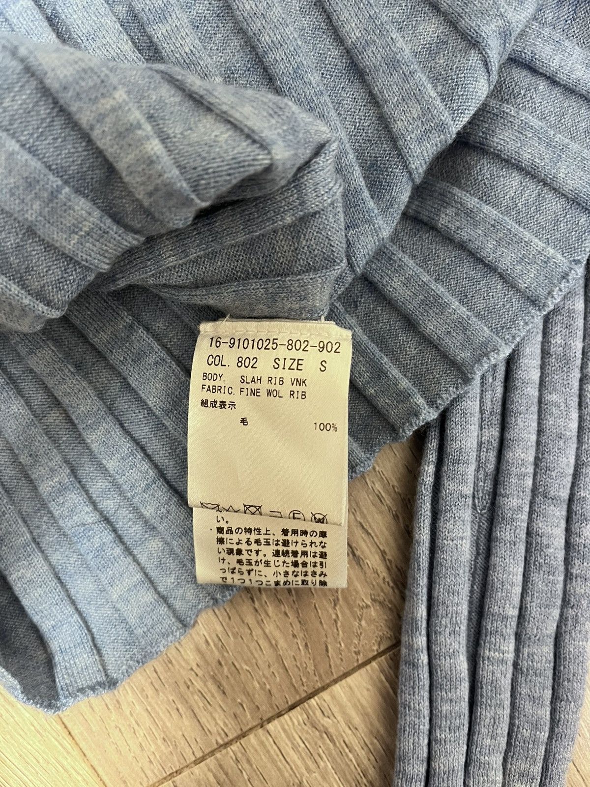 Helmut Lang Helmut Lang Elbot Slash cut out ribbed blue long sleeve Size S / US 4 / IT 40 - 5 Thumbnail