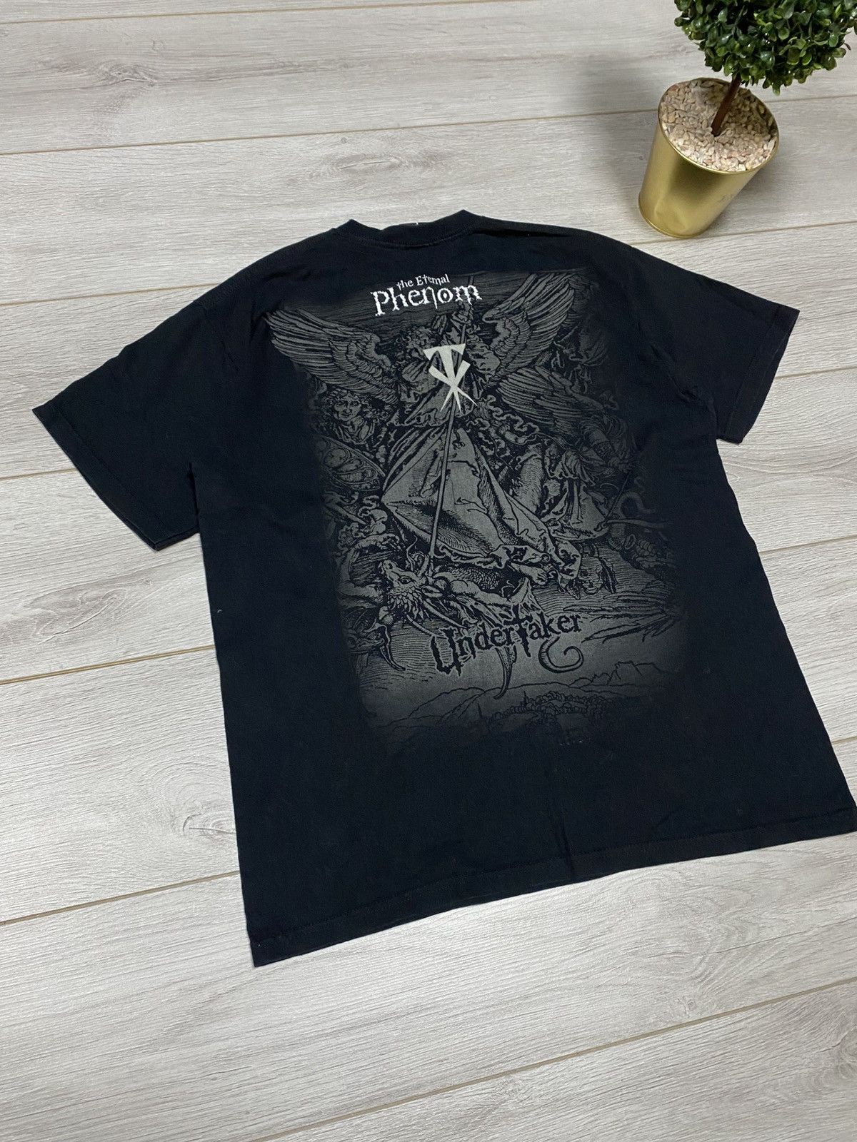 WWE The undertaker 2005 eternal phenom wrestling overprint Tee Size US L / EU 52-54 / 3 - 2 Thumbnail