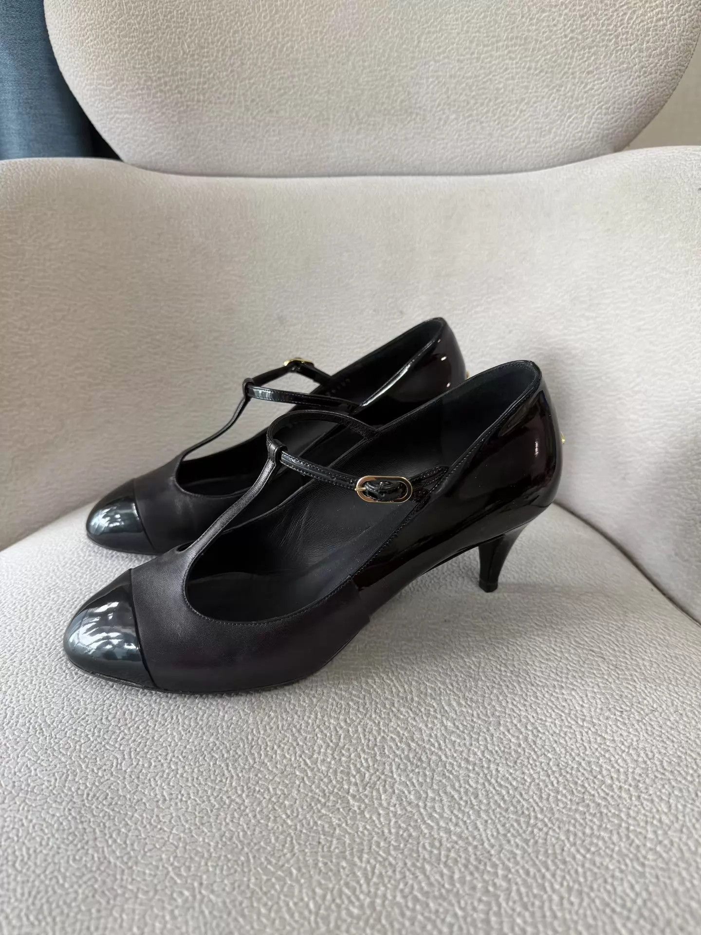 Chanel Chanel 23C Mary Jane Black Gold 99 New 37 Size US 6.5 / IT 36.5 - 2 Thumbnail