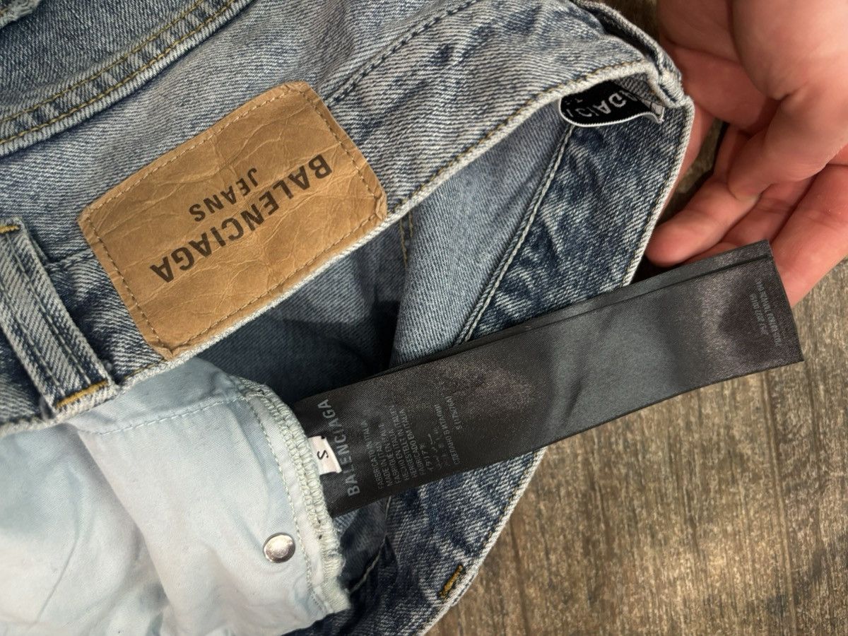 Balenciaga Lightwash Lost Tape Flare Denim Size US 31 - 4 Thumbnail