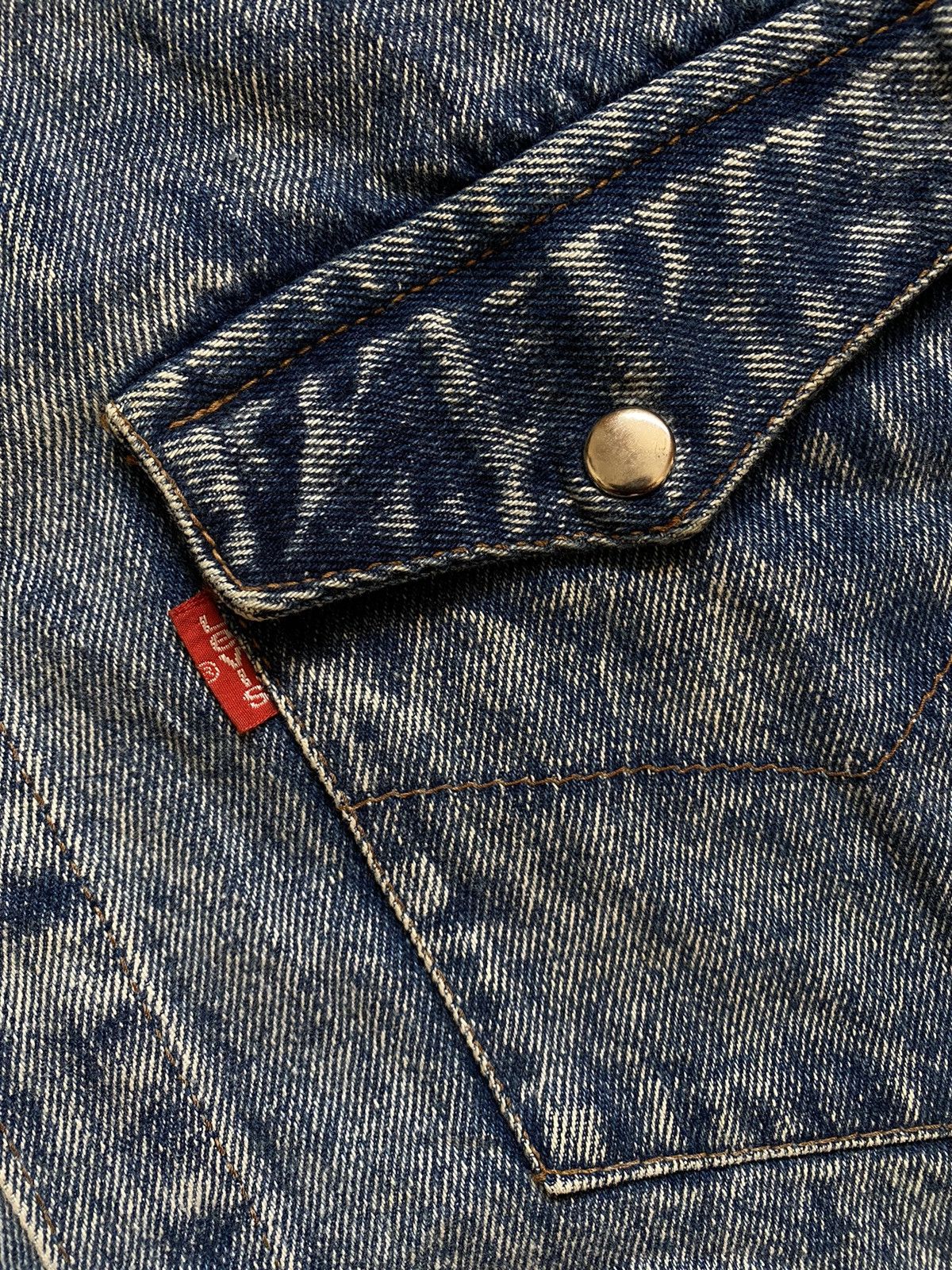 Levi's × Levi's Vintage Clothing × Vintage VINTAGE ACID WASH LEVIS DENIM CHAMRAY Size US M / EU 48-50 / 2 - 3 Thumbnail