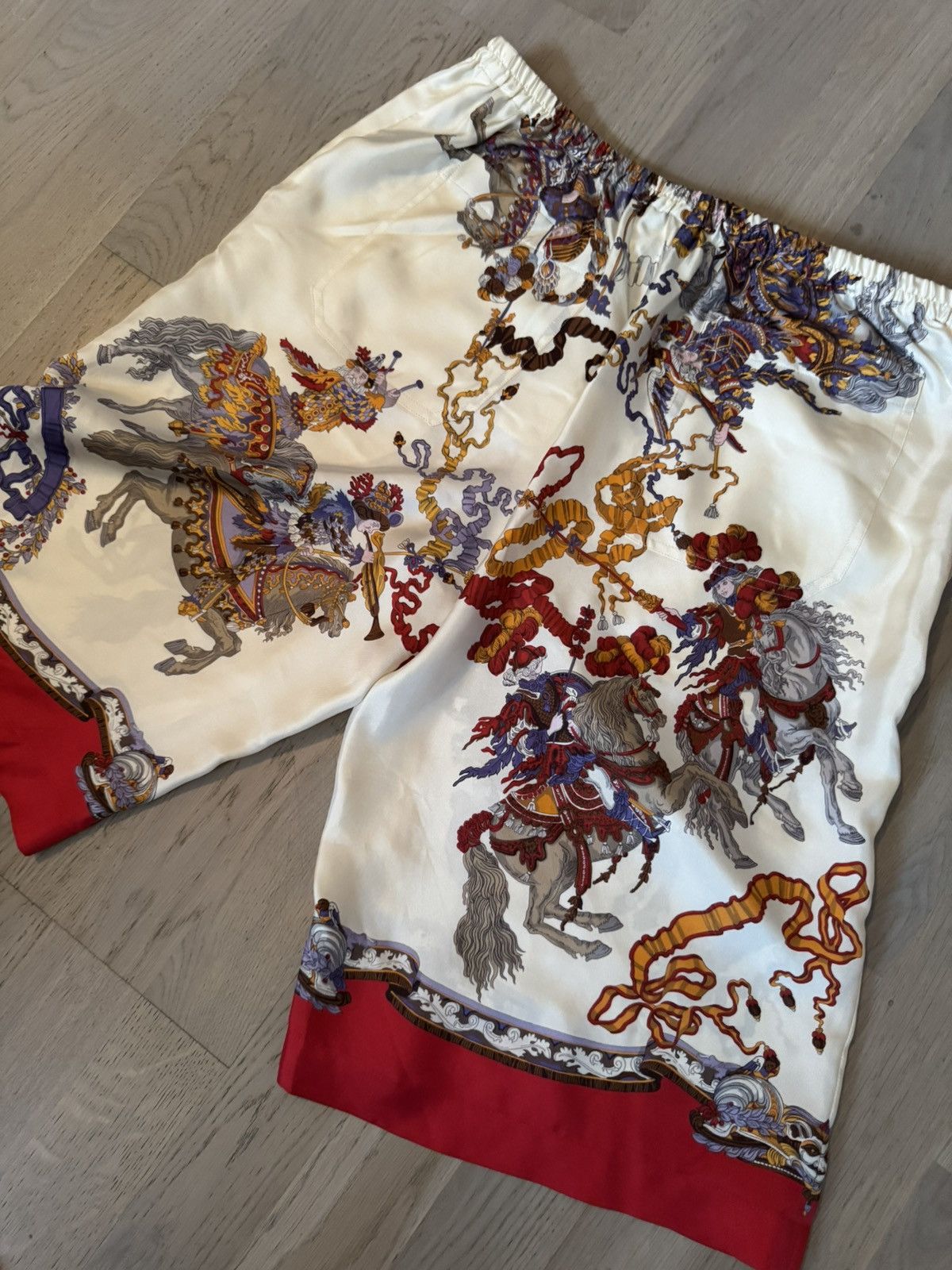 Gucci GUCCI silk shorts REAL SIZES IN PHOTOS BY TAPE MEASURE Size US 30 / EU 46 - 5 Thumbnail