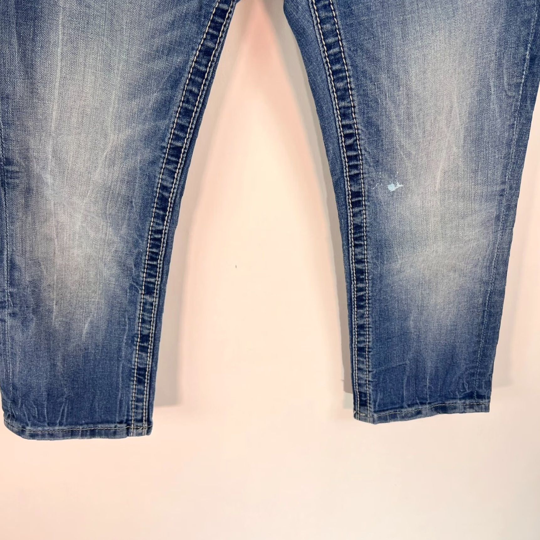 Miss Me Miss Me Jeans Women’s Cropped Denim 25 Regular Blue 28x21 Embroidered Rhinestone Studded 90s Rock Logo Mens? Size 42" / US 20 - 5 Thumbnail