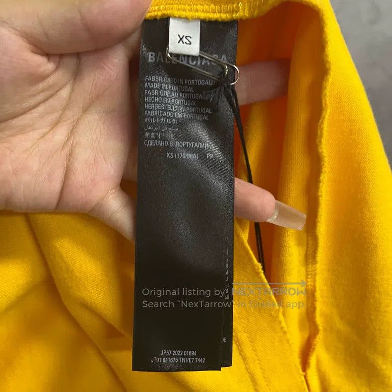 Balenciaga Balenciaga Yellow Letter Printed Round Neck Short Sleeve T Size US XS / EU 42 / 0 - 3 Thumbnail