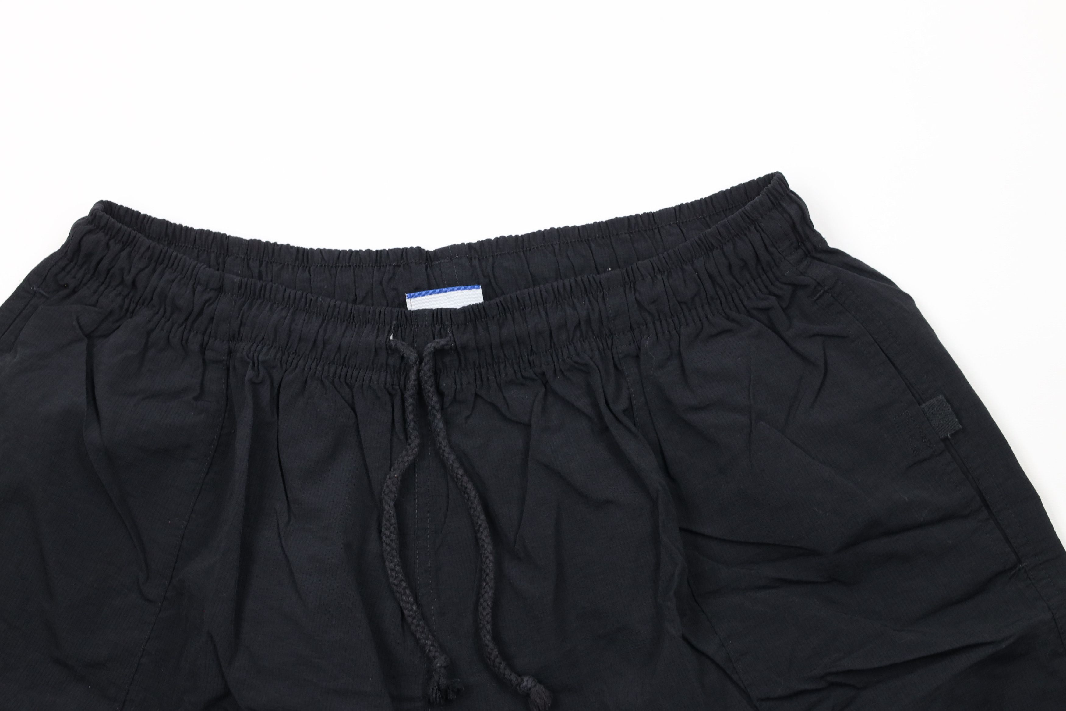 Reebok × Vintage Vintage 90s Reebok Spell Out Above Knee Shorts Black Nylon Size US 38 / EU 54 - 2 Thumbnail